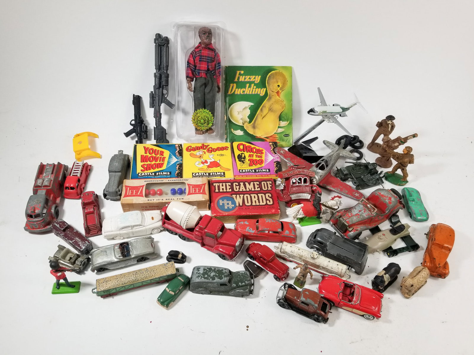 Vintage Toy Assortment ft. Hubley & Castle Film Reels: Vintage Toy Assortment ft. Hubley & Castle Film Reels Size 7" x 12" x 12" Literature Brooks Auction – Online Auction Terms & Conditions Contact: (856) 694-2960 | info@brooks.auction READ BEFORE