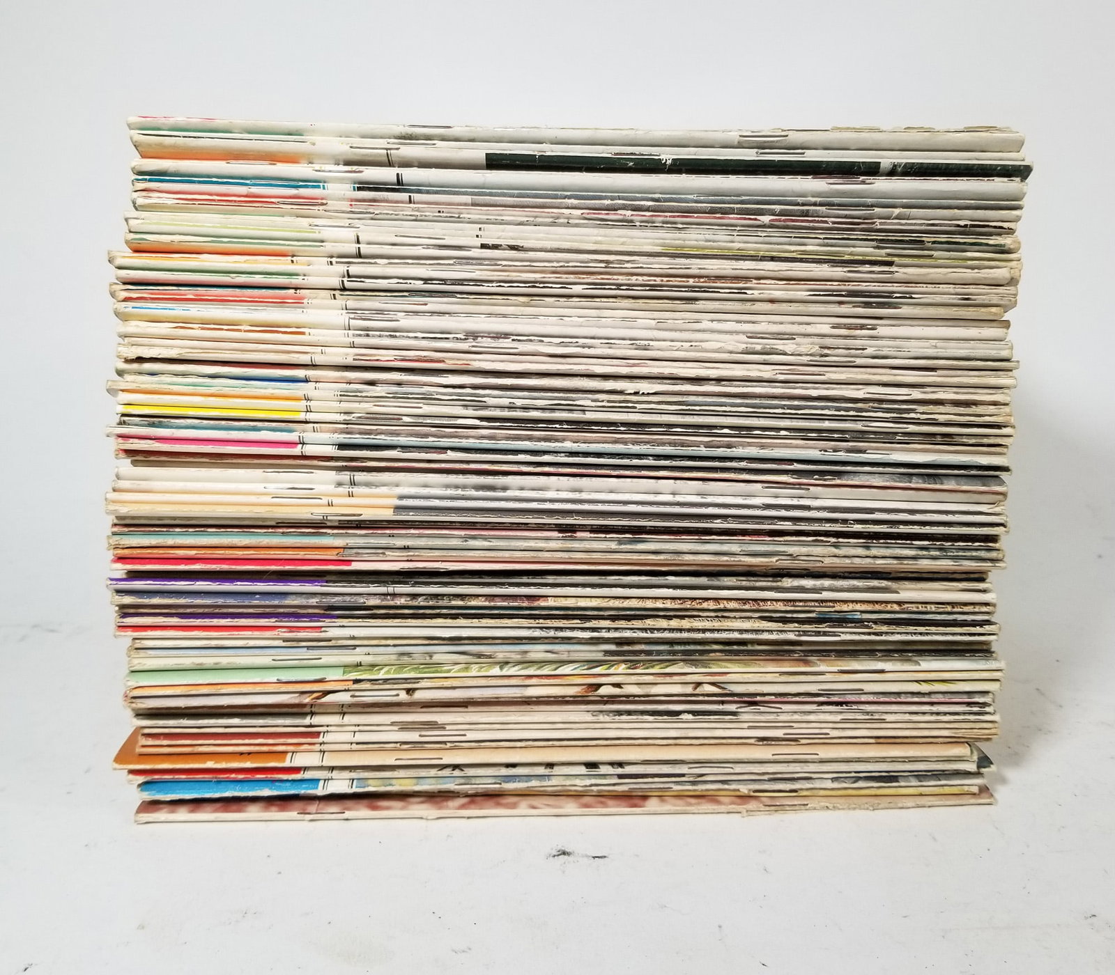 Large Collection of Vintage "New Jersey Outdoors" Magazine Volumes: Large Collection of Vintage "New Jersey Outdoors" Magazine Volumes Size 7" x 12" x 12" Literature Brooks Auction – Online Auction Terms & Conditions Contact: (856) 694-2960 |