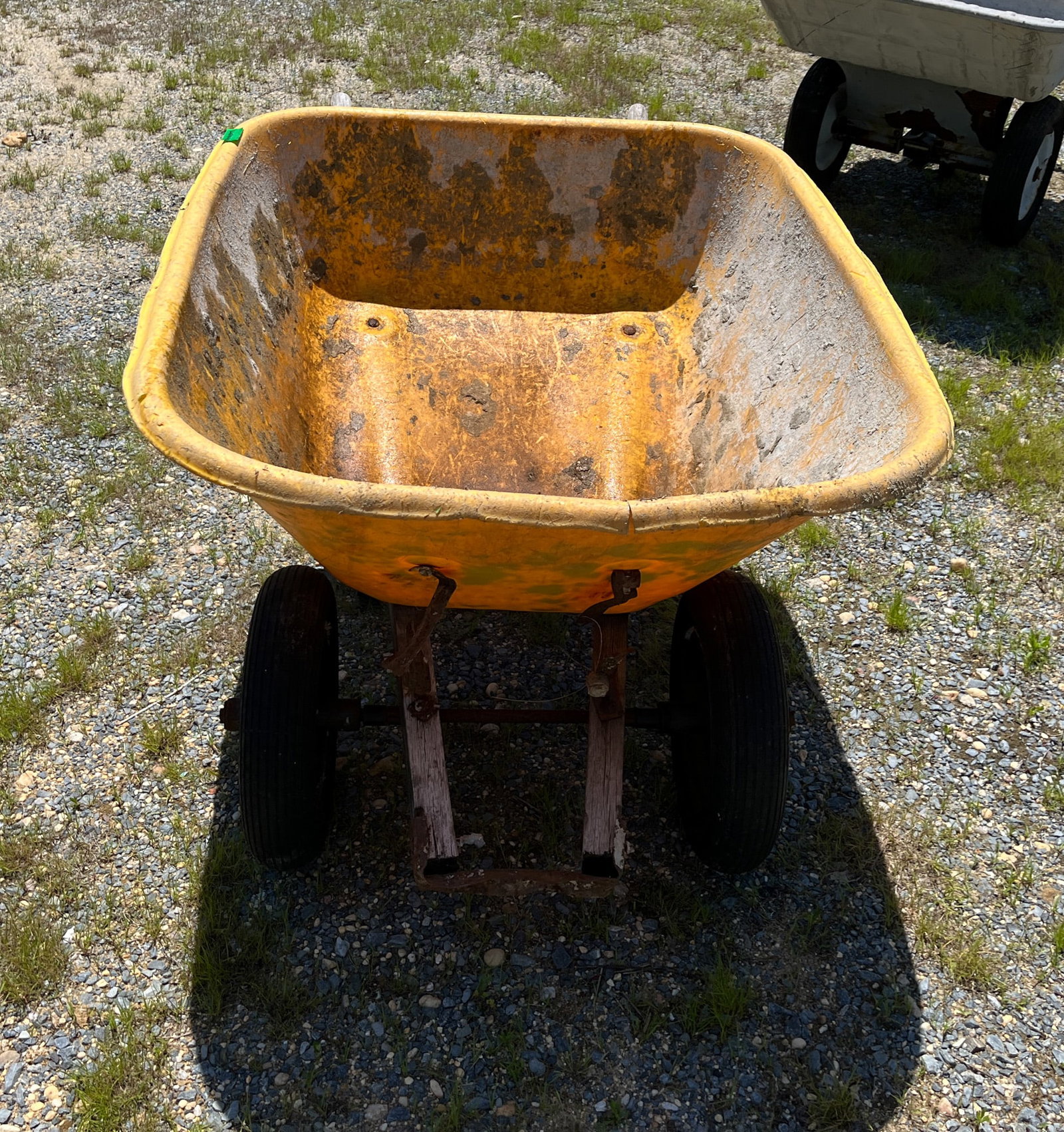 True Temper Wheelbarrow - 2