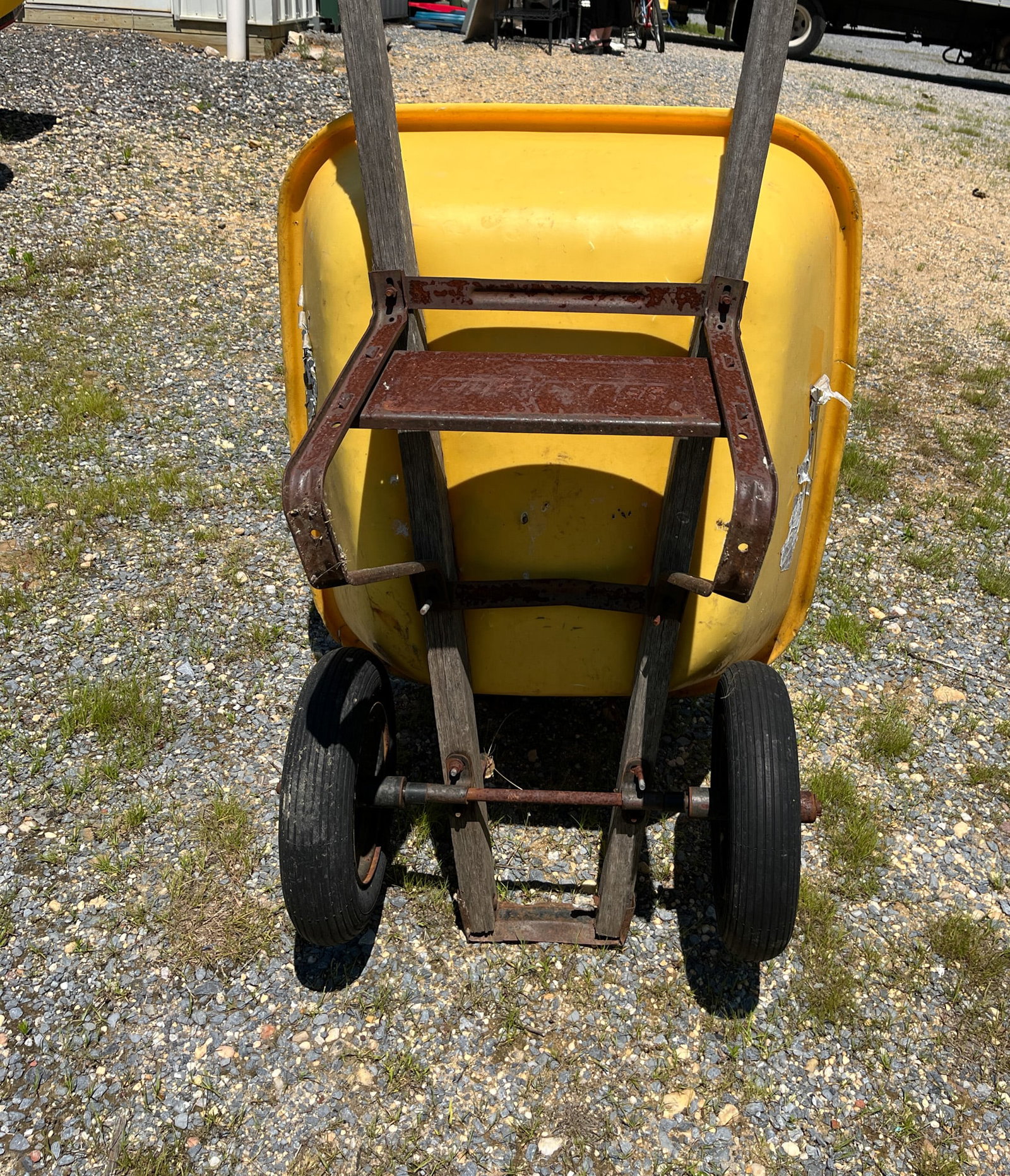 True Temper Wheelbarrow - 4