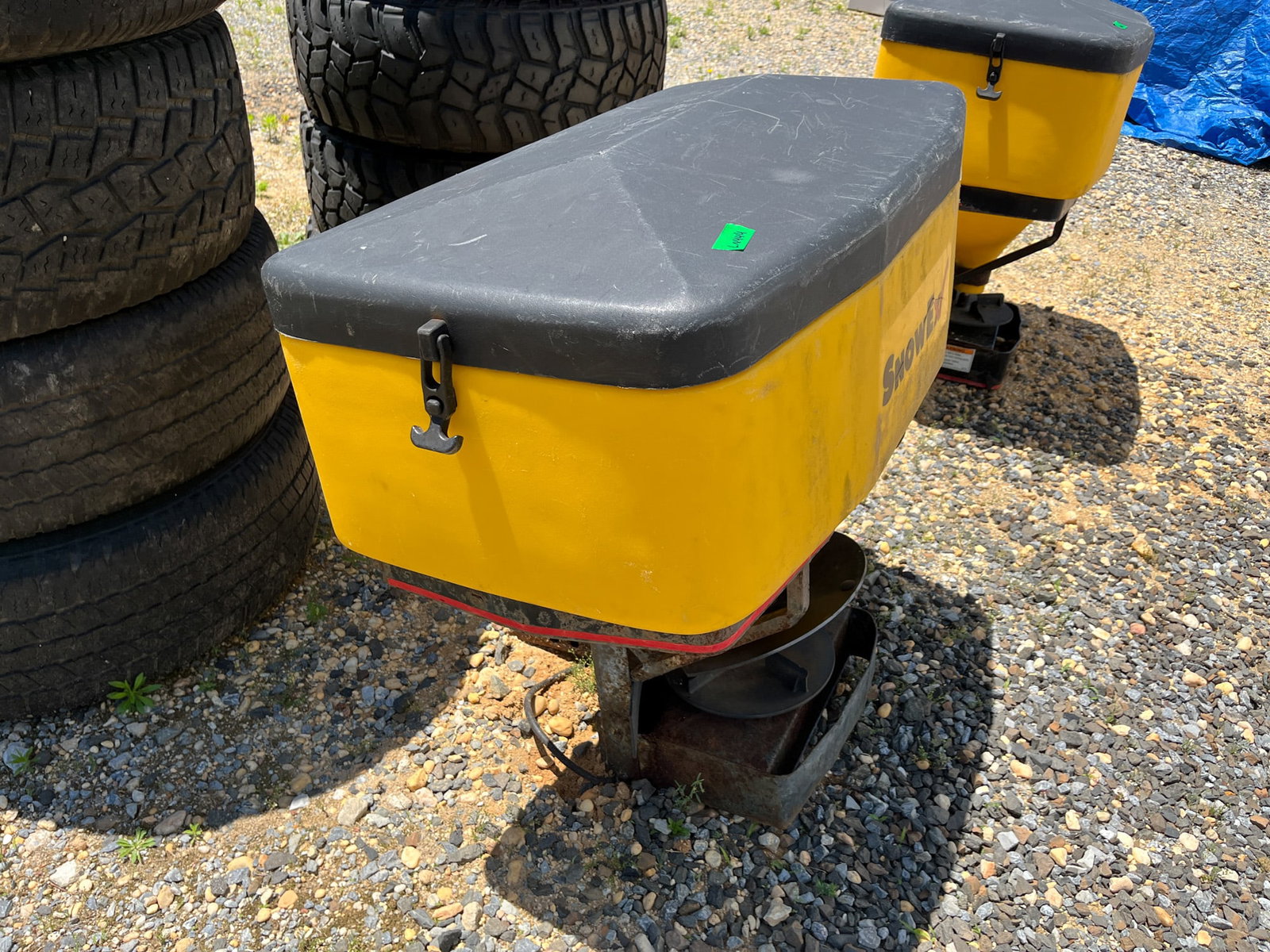 Snowex Mini Pro 575 Tailgate Spreader - 2