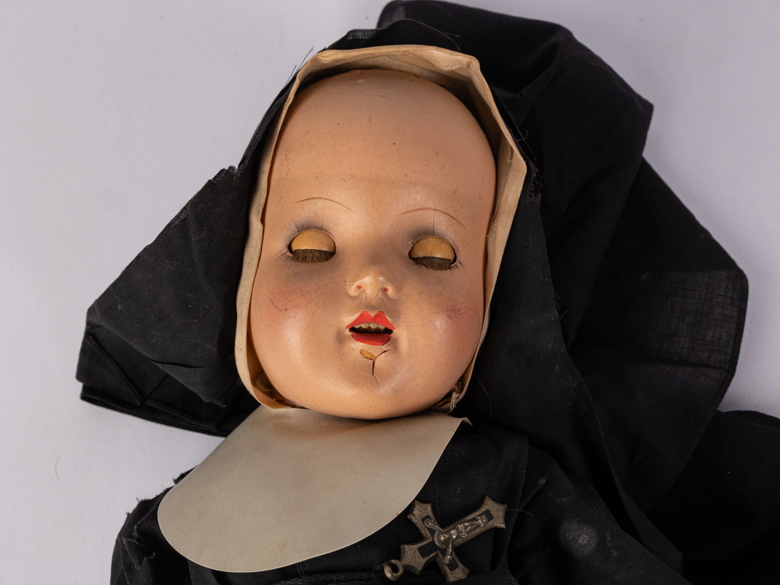 Early 20th Century Nun French Composition Doll - 3