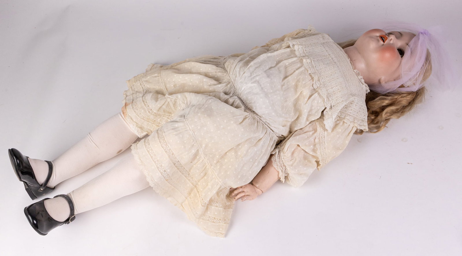 Simon & Halbig 38" Bisque Doll: Simon & Halbig 38" Bisque Doll Size 38" Literature Brooks Auction – Online Auction Terms & Conditions Contact: (856) 694-2960 | info@brooks.auction READ BEFORE YOU BID: We want you to fe