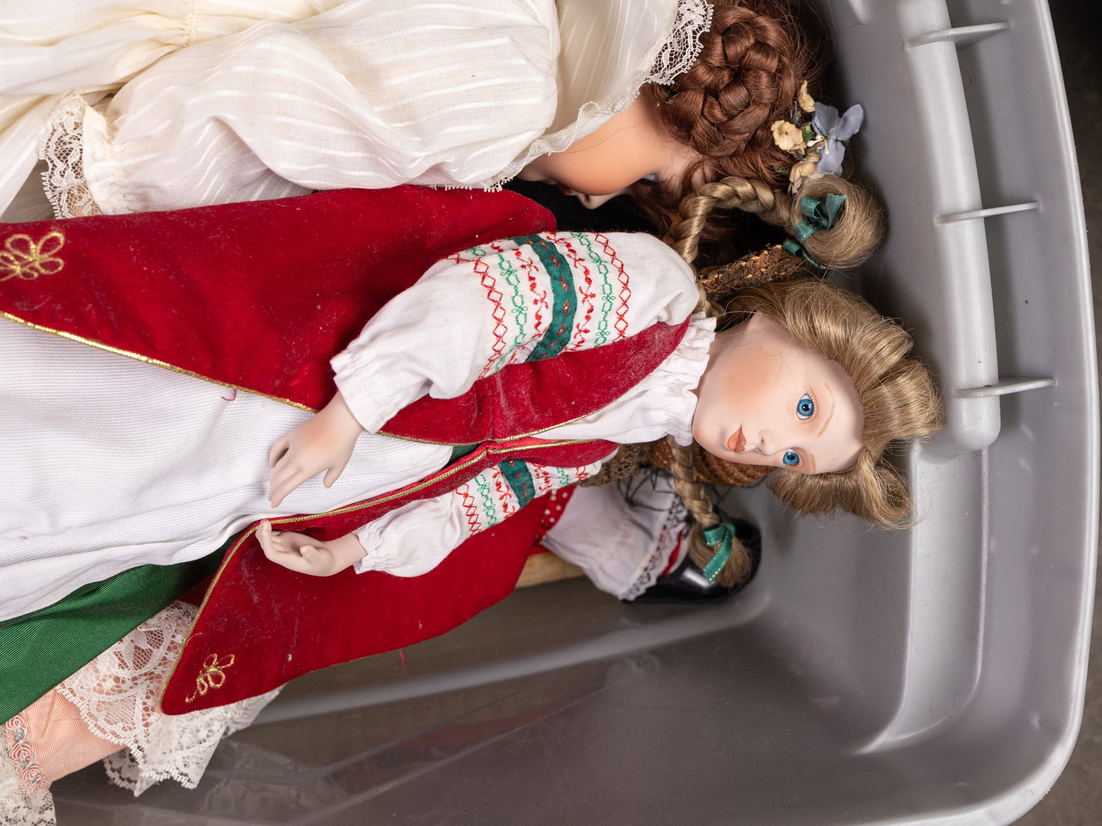 Large Lot of Assorted Vintage Dolls - 5