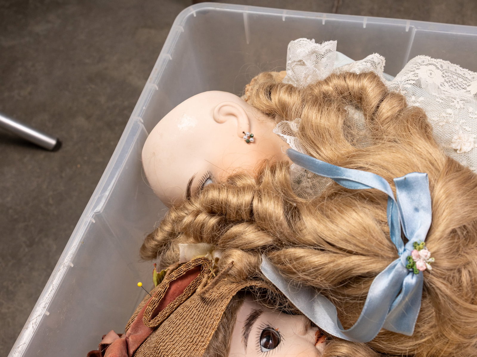 Large Lot of Assorted Vintage Dolls - 3