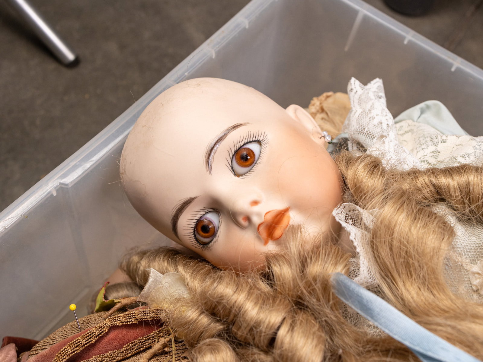 Large Lot of Assorted Vintage Dolls - 4
