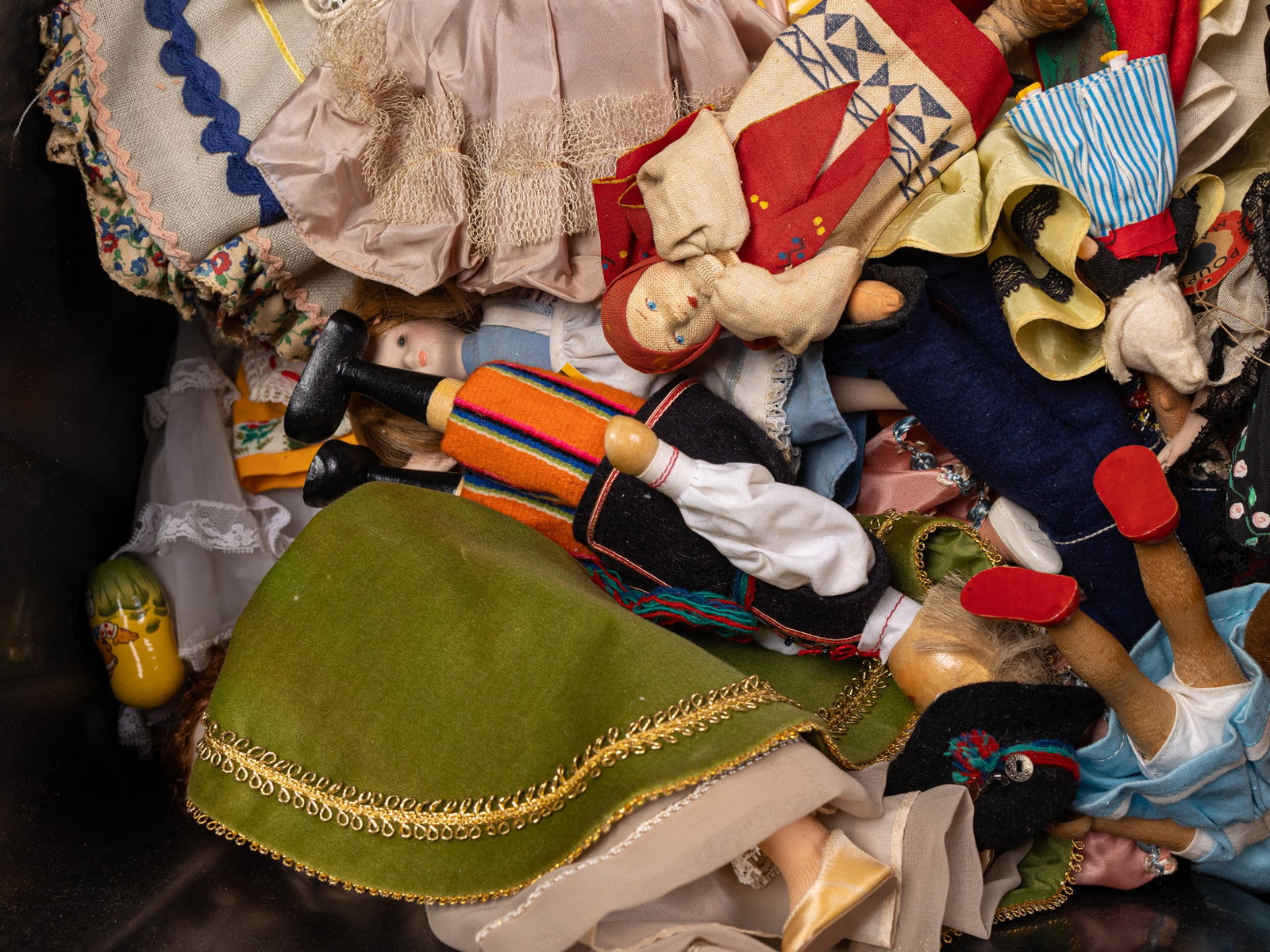 Large Lot of Assorted Vintage Dolls - 6