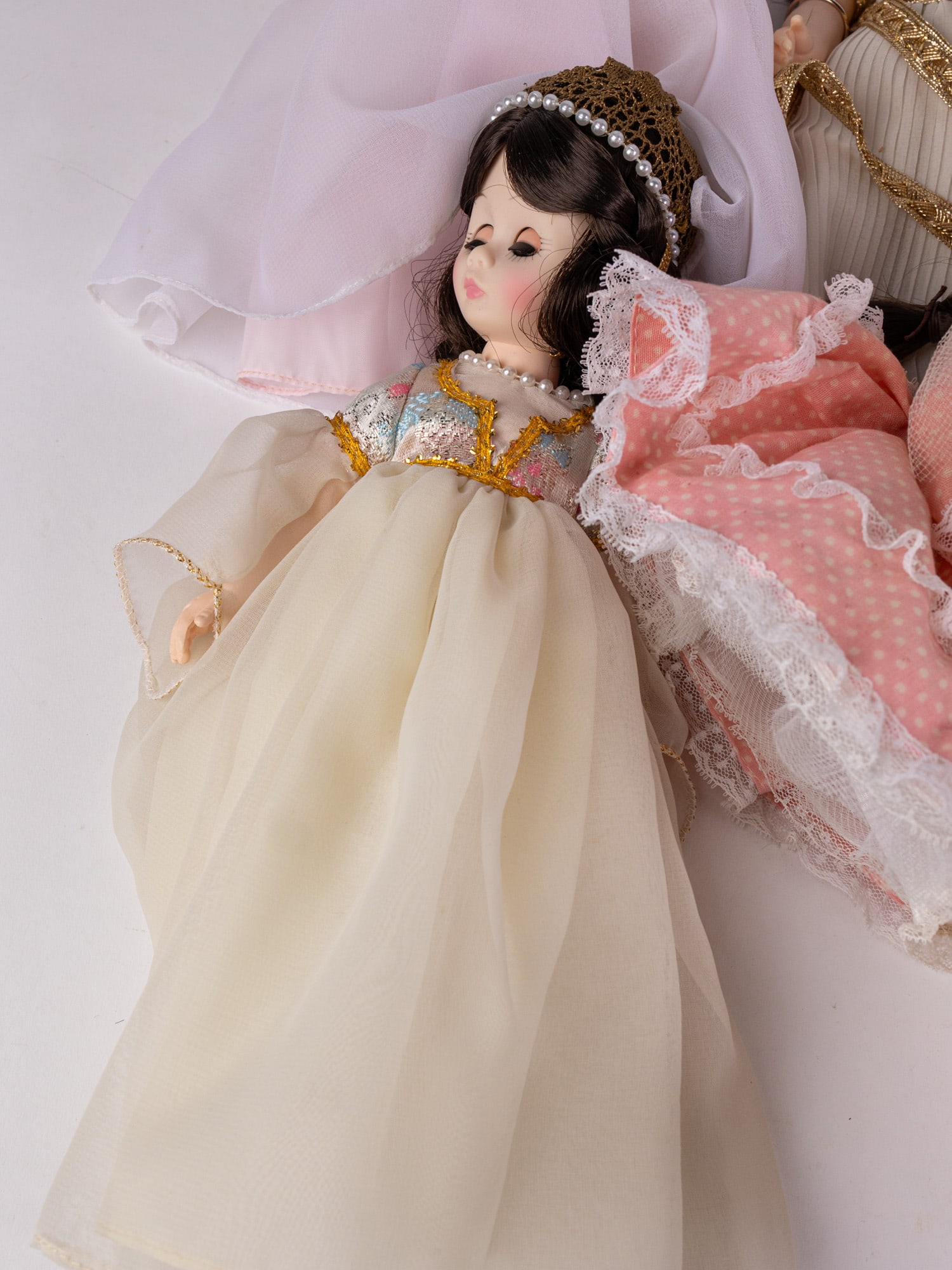 Assorted Vintage Madame Alexander Dolls - 9