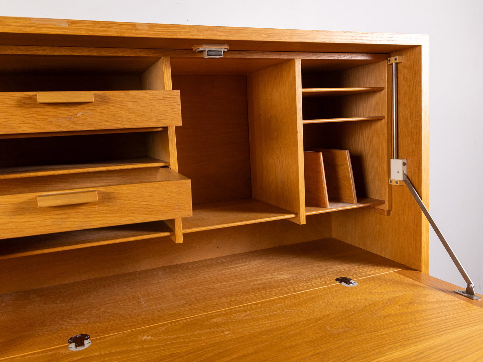 Charles Webb Studio Mid Century Modern Oak Desk - 5