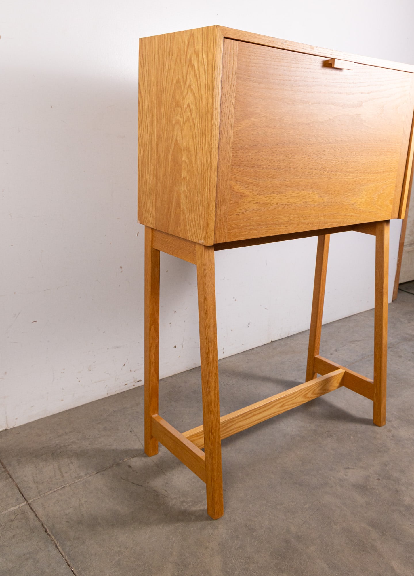 Charles Webb Studio Mid Century Modern Oak Desk - 6