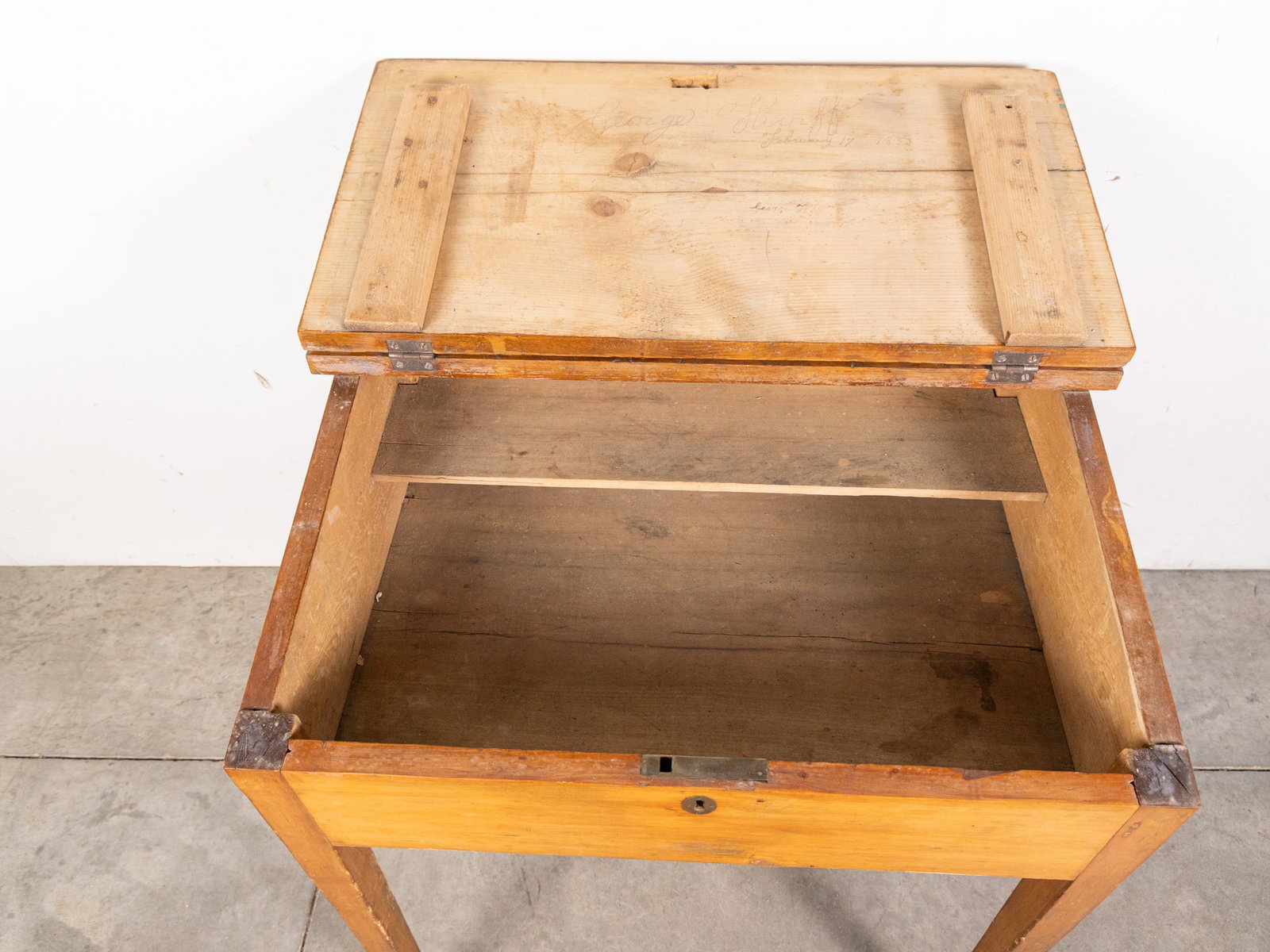 Antique Mid 19th Century Writing Desk - 8