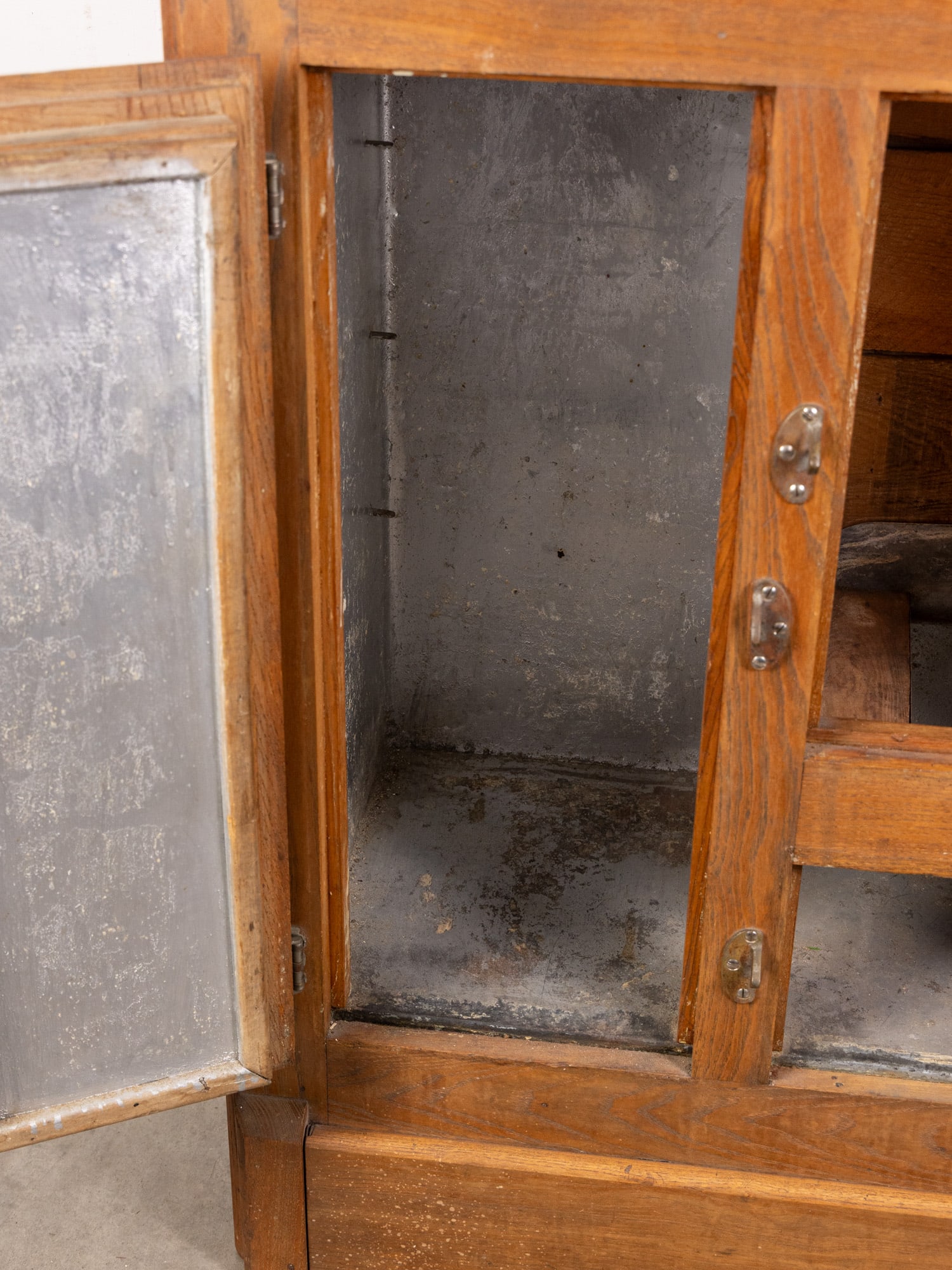Antique Oak Ice Chest - 7