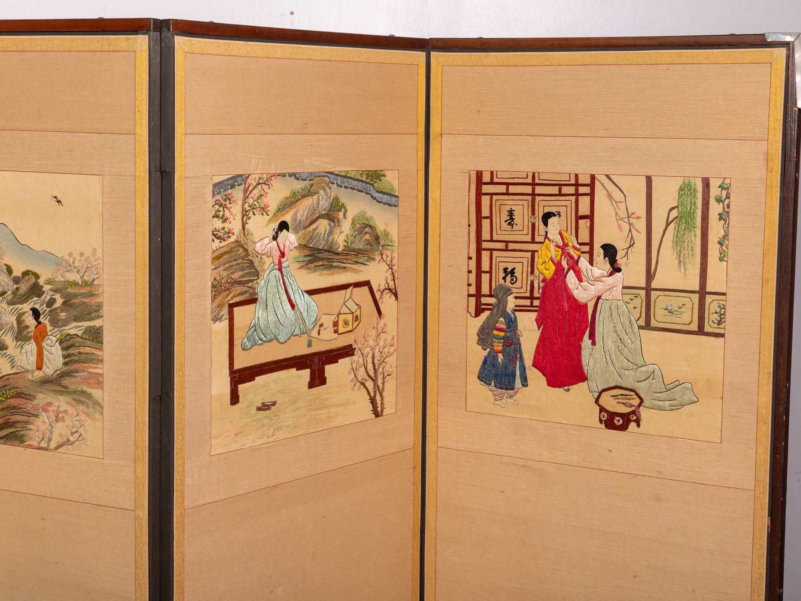 4' Korean Embroidered Folding Room Divider - 4