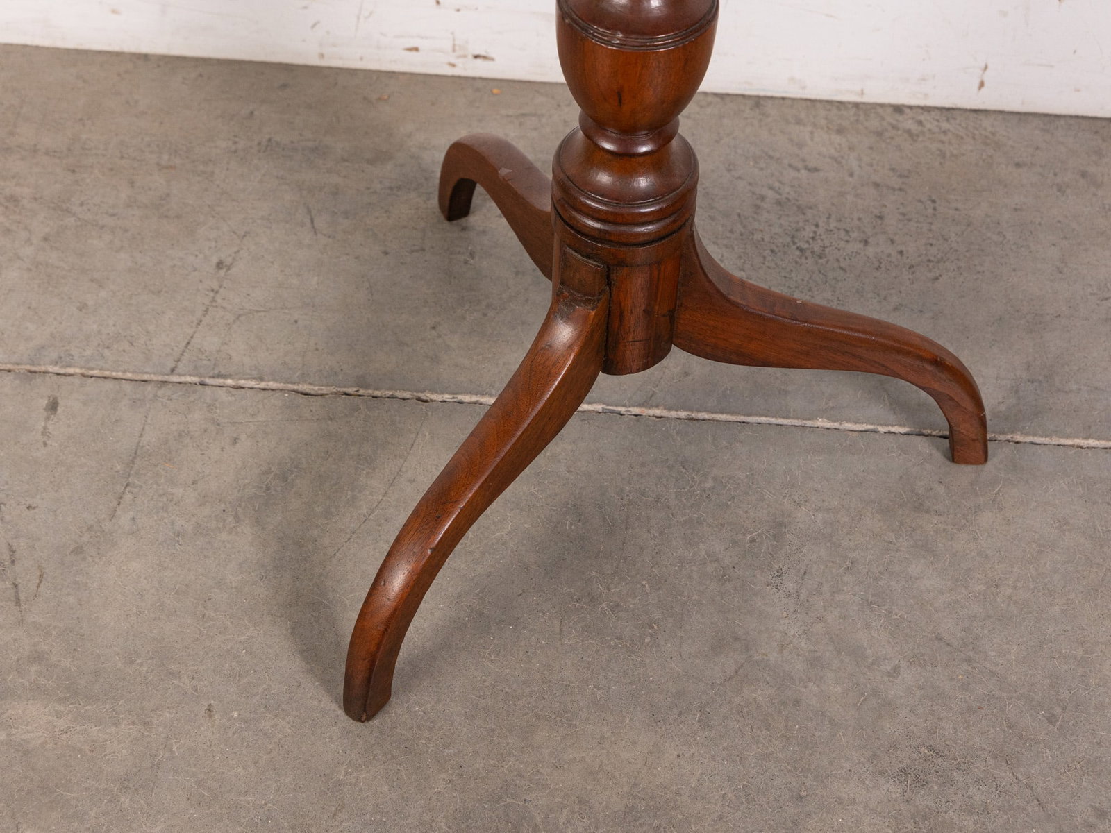 Antique 19th Century Tripod Table - 3