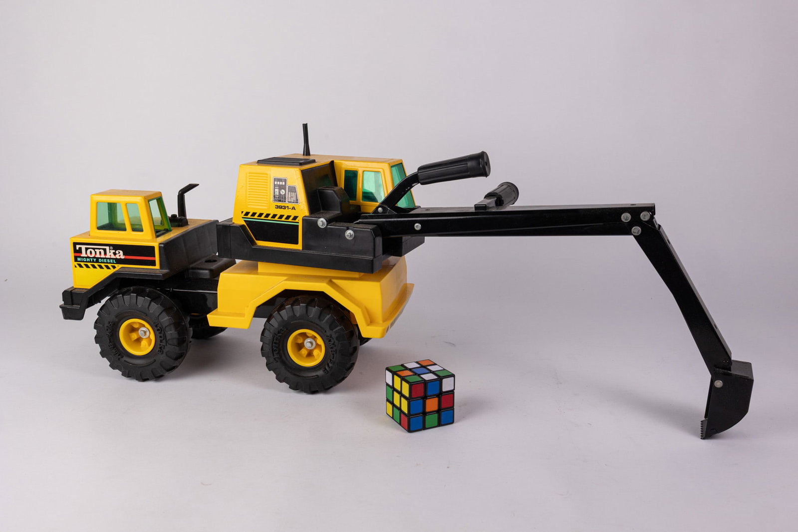 Tonka "Mighty Diesel" Load 1210 Backhoe - 2