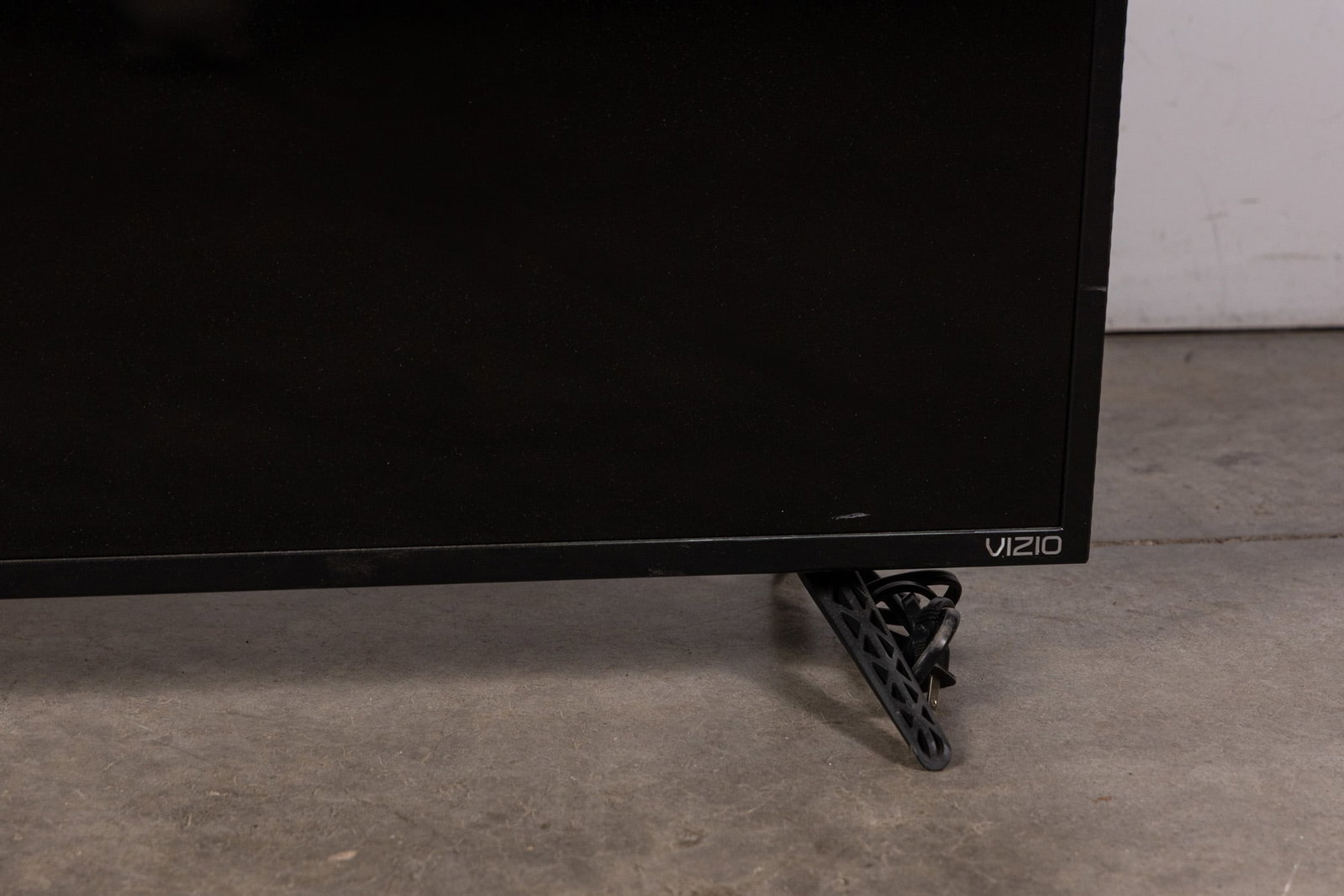 Vizio LCD TV Model E48u-D0 - 2