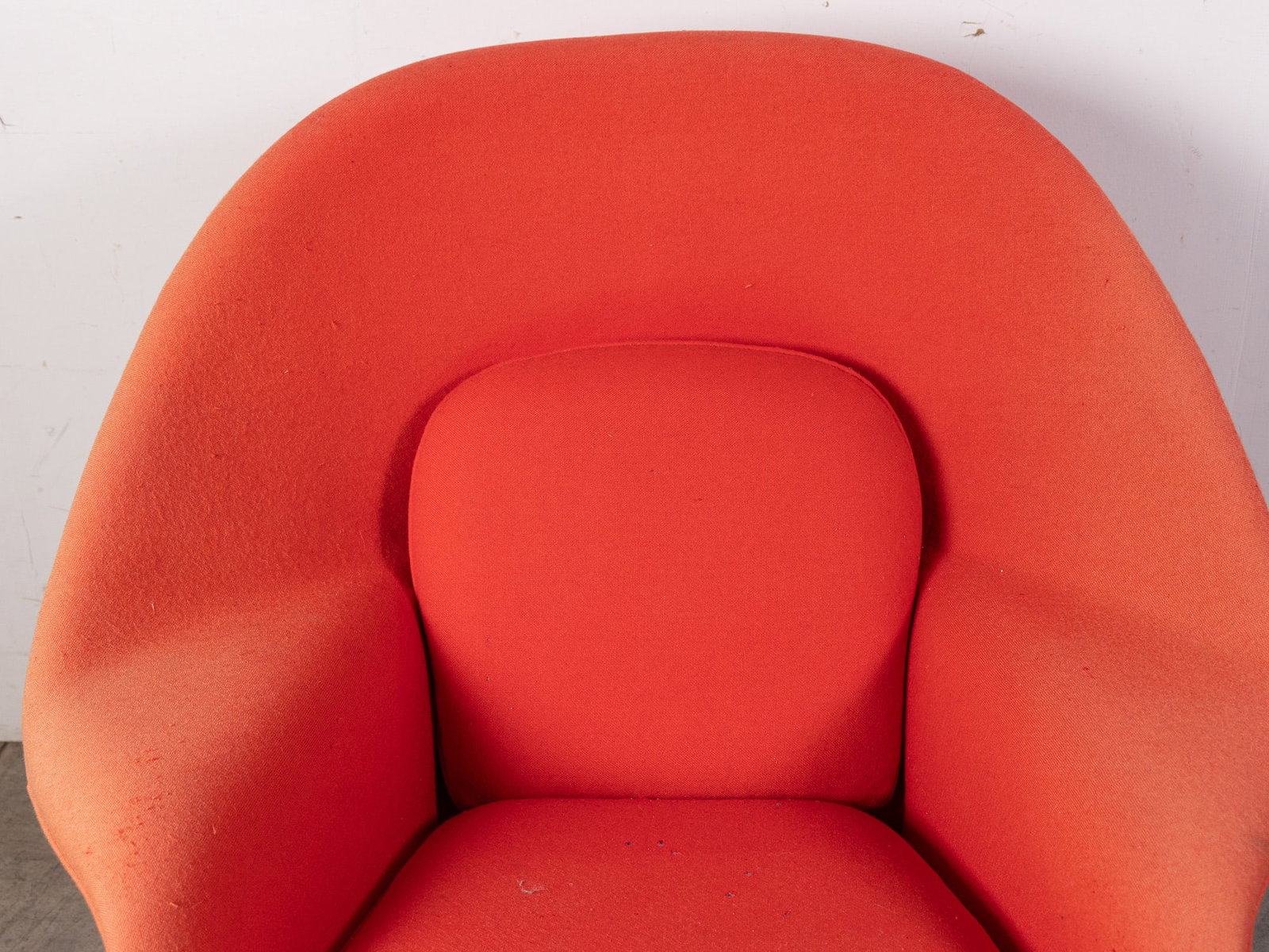 Eero Saarinen for Knoll Womb Chair - 3