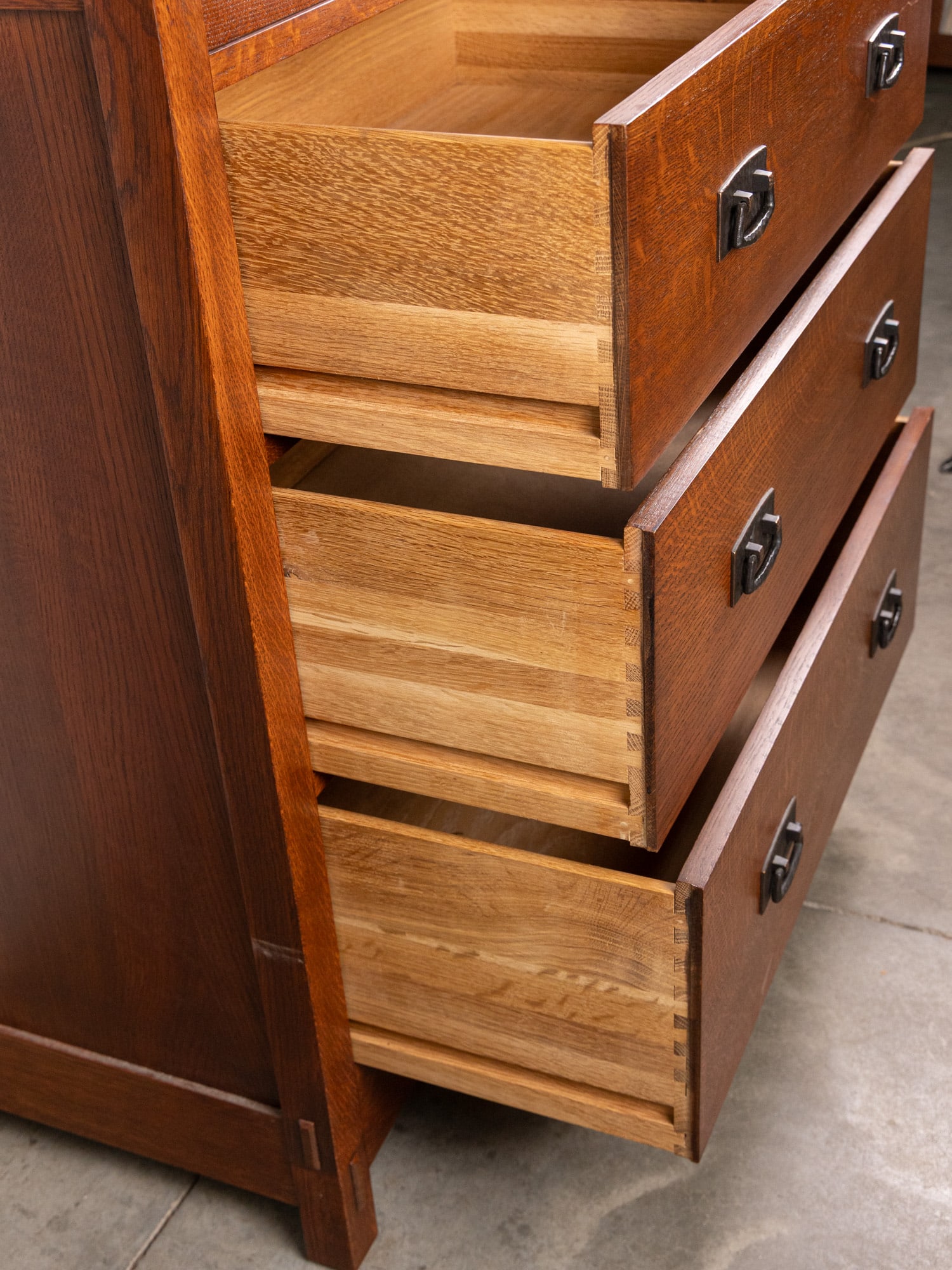 Stickley Mission Oak 9-Drawer Master Dresser with Mirror - 8