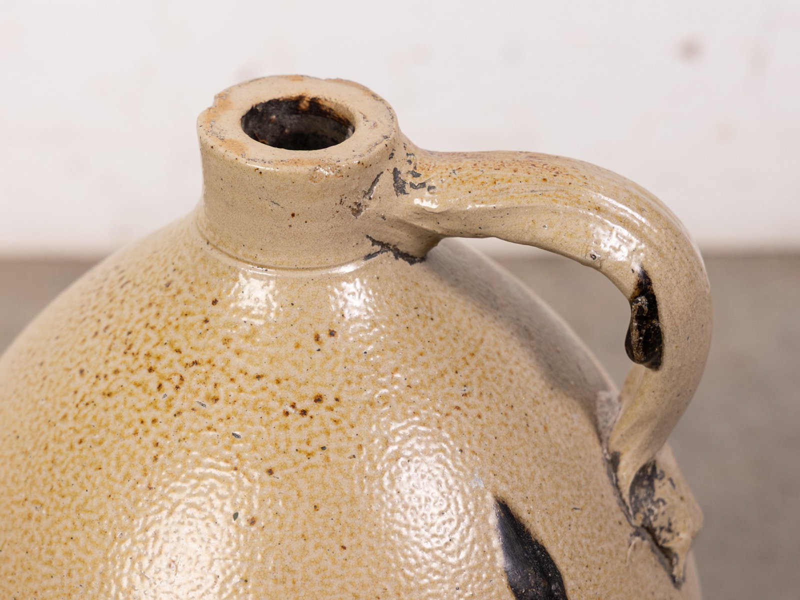 19th c. Early Red Wing Cobalt-Decorated Bee Sting Stoneware Jug - 4