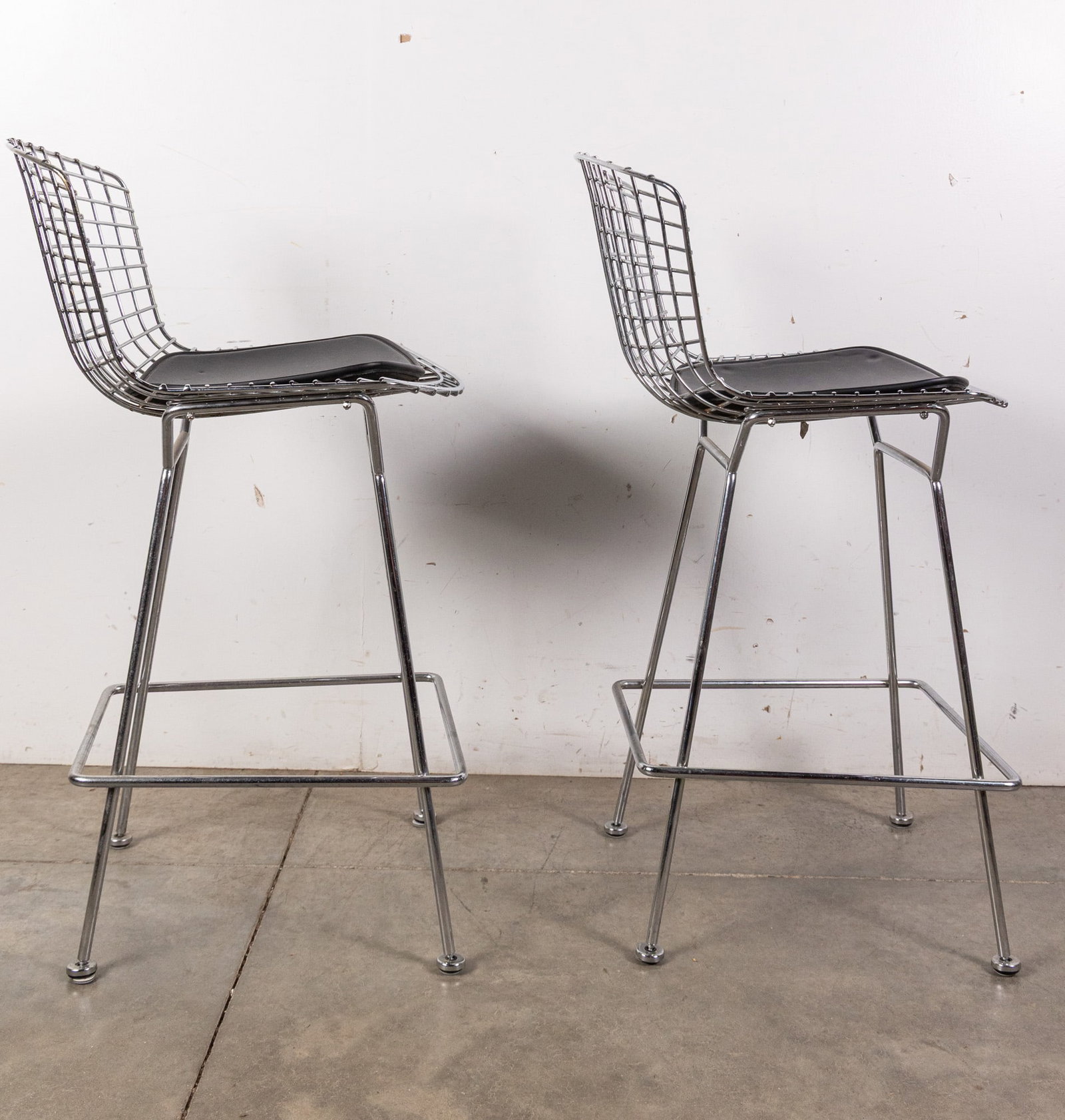(2) Harry Bertoia for Knoll Bar Stools - 4