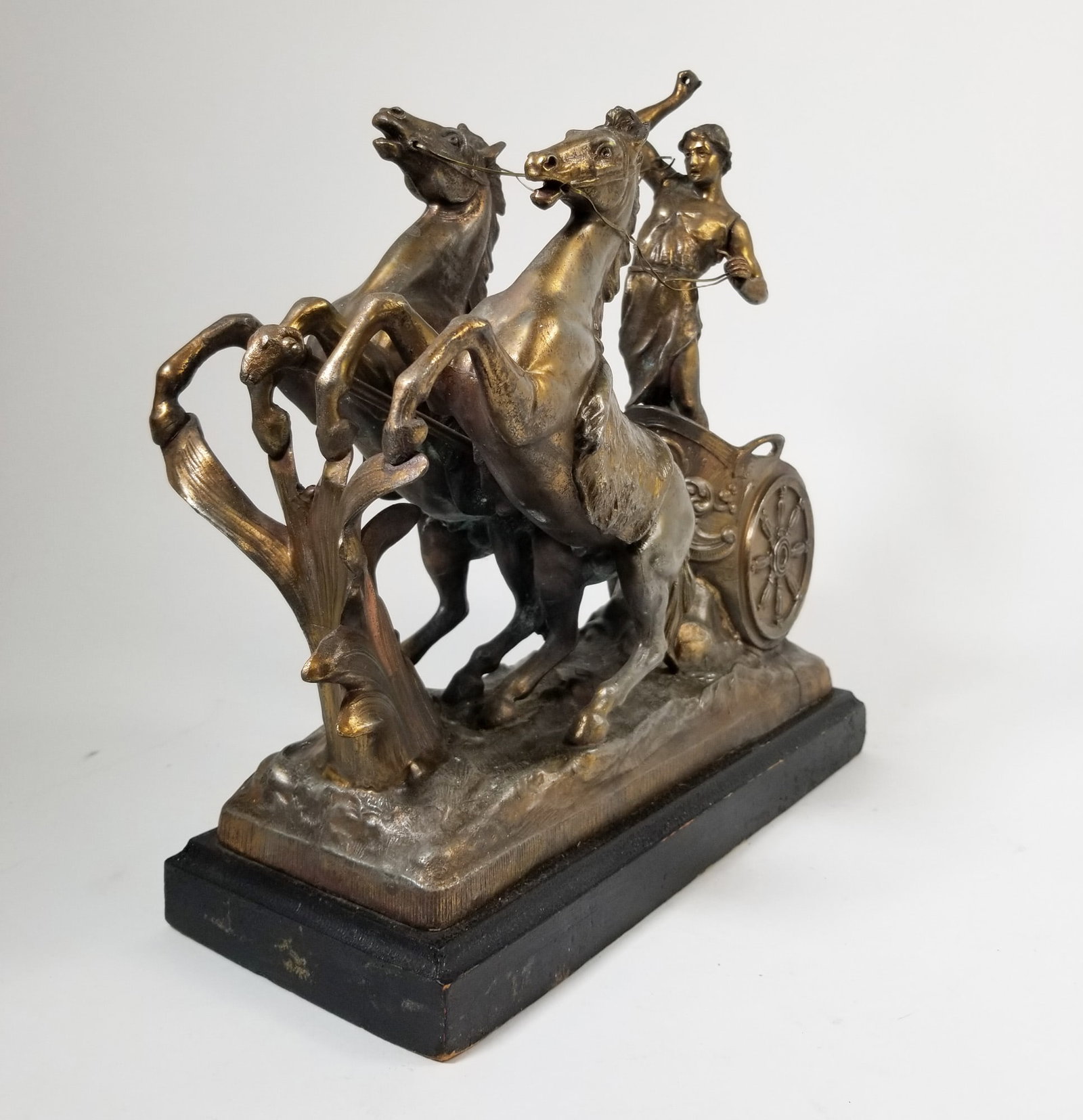 Bronze Toned Neoclassical Sculpture - 2