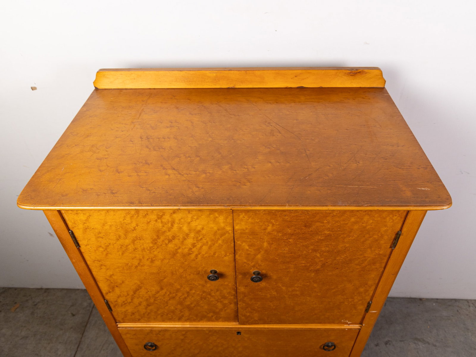 Vintage Early 20th Century Birdseye Maple Chest - 2