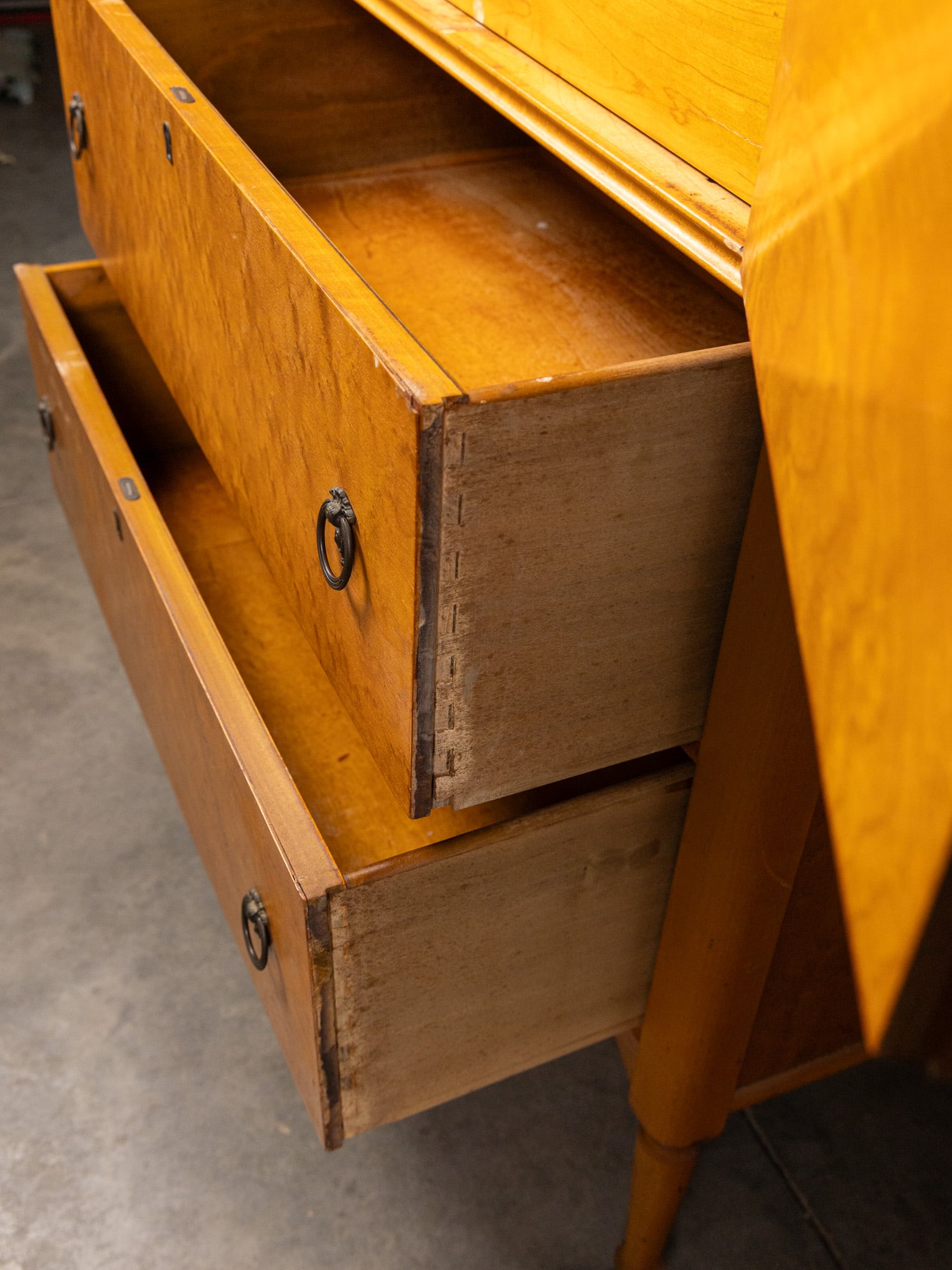 Vintage Early 20th Century Birdseye Maple Chest - 7