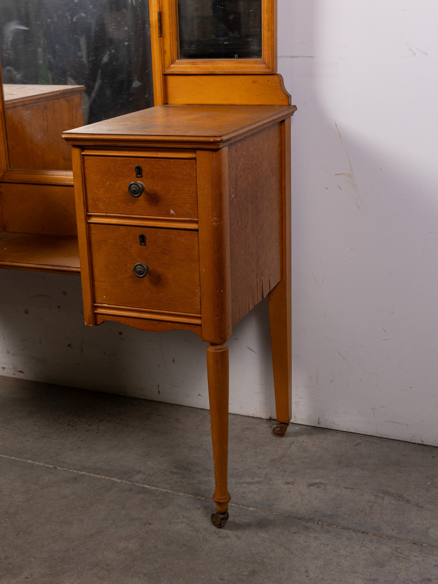 Vintage Early 20th Century Birdseye Maple Desk - 3
