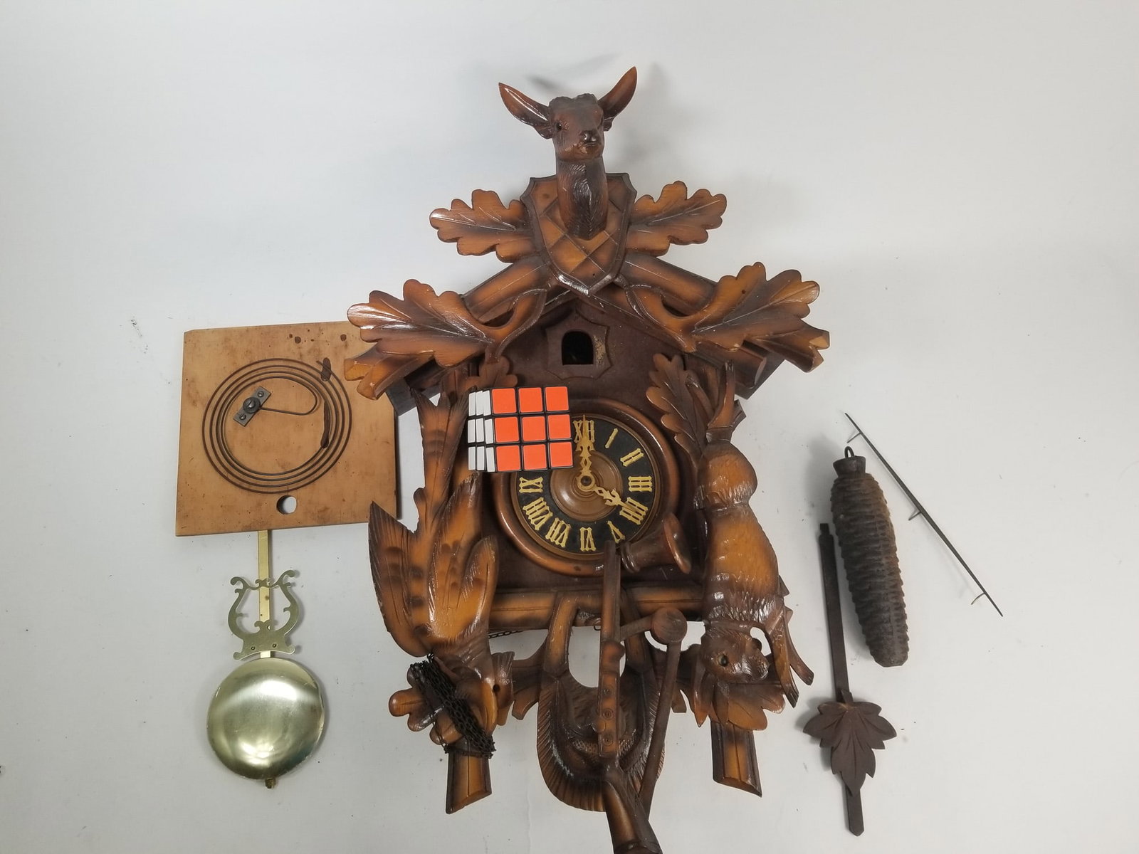 Large Black Forest Style Vintage Cuckoo Clock - 2
