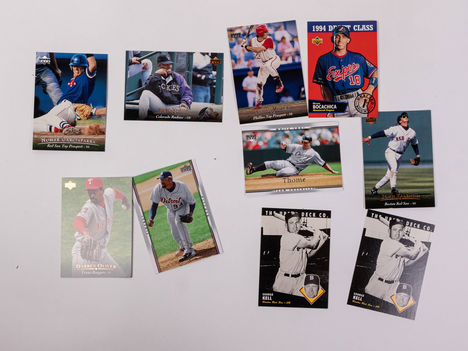 Assortment of Vintage - Modern Baseball Cards - 2