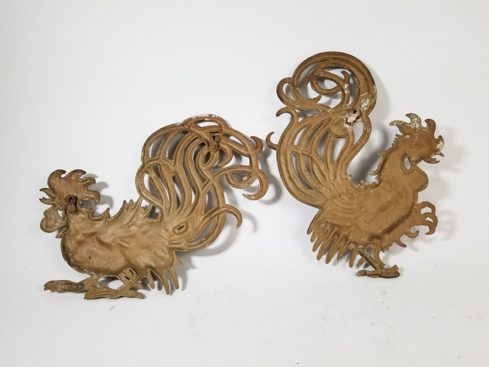 Pair of Vermay Cast Aluminum Wall Mounted Roosters - 2