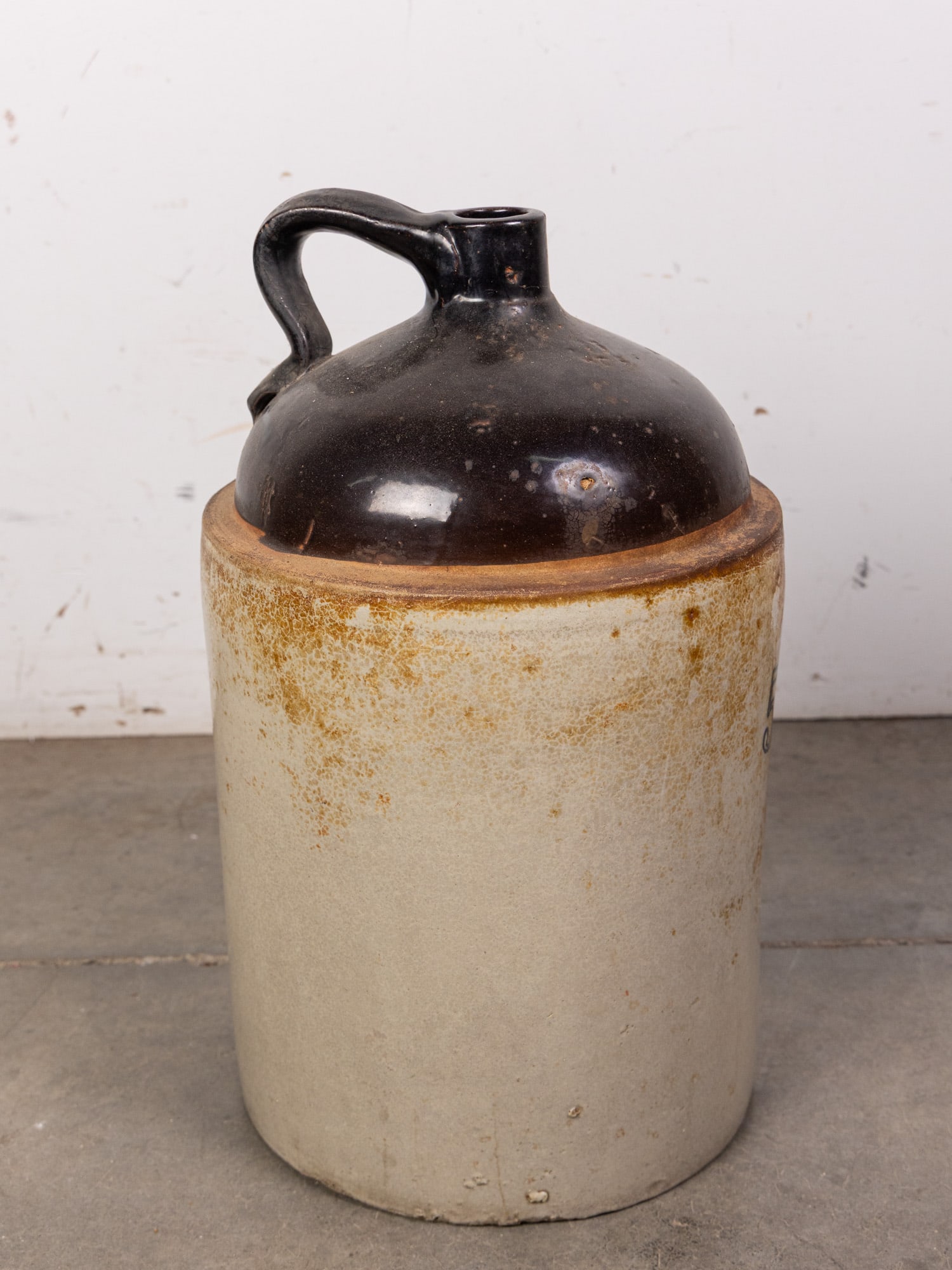 Large Brown and White Stoneware Jug - 3