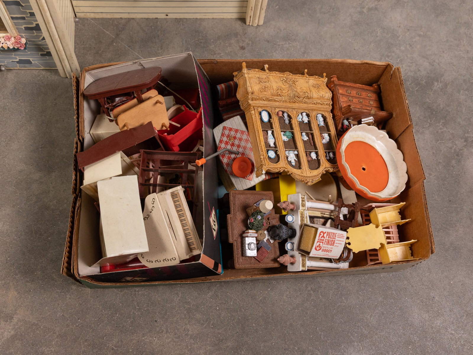 Vintage Dollhouse with Accessories - 2