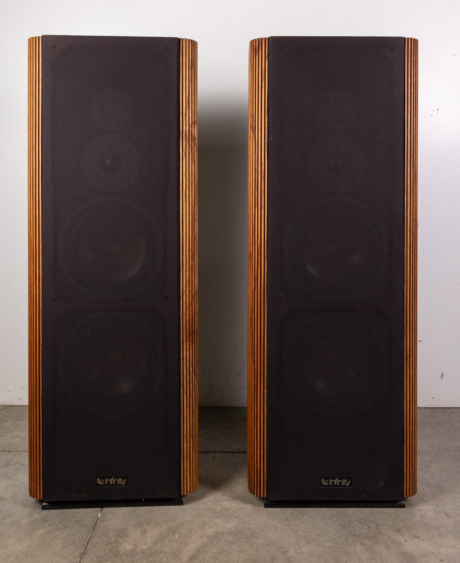 Pair of Infinity RS IIIB Floor Speakers (1 of 5)