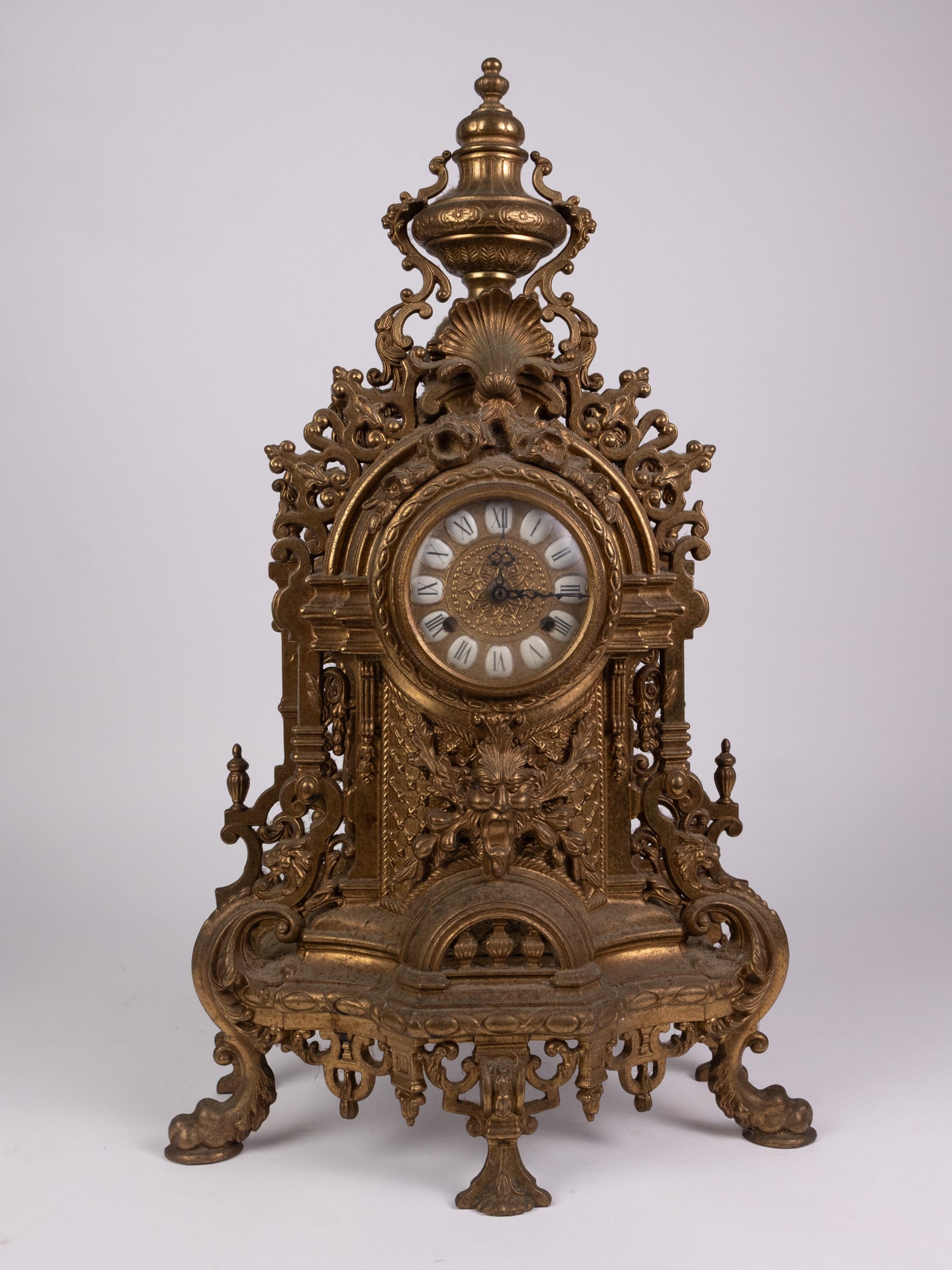 Franz Hermle Baroque Italian Brass Mantel Clock: Franz Hermle Baroque Italian Brass Mantel Clock: Marked "Made in Italy" Size 24" H Literature Brooks Auction – Online Auction Terms & Conditions Contact: (856) 694-2960 | info@brooks.auction