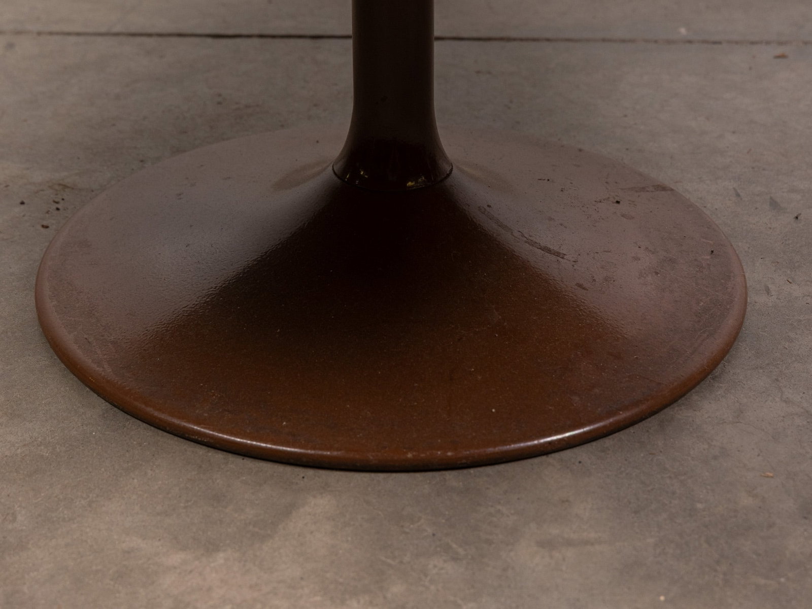 Vintage Saarinen Style Mid Century Modern Oak and Metal Tulip Table - 3