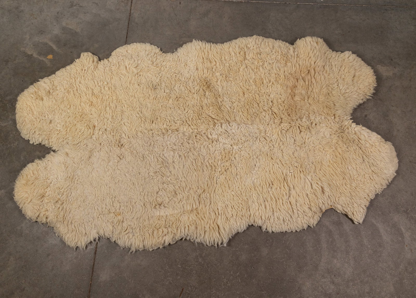 New Zealand Pure Lambskin Wool Rug: New Zealand Pure Lambskin Wool Rug Size 44" x 73" Literature Brooks Auction – Online Auction Terms & Conditions Contact: (856) 694-2960 | info@brooks.auction READ BEFORE YOU BID: We want you to