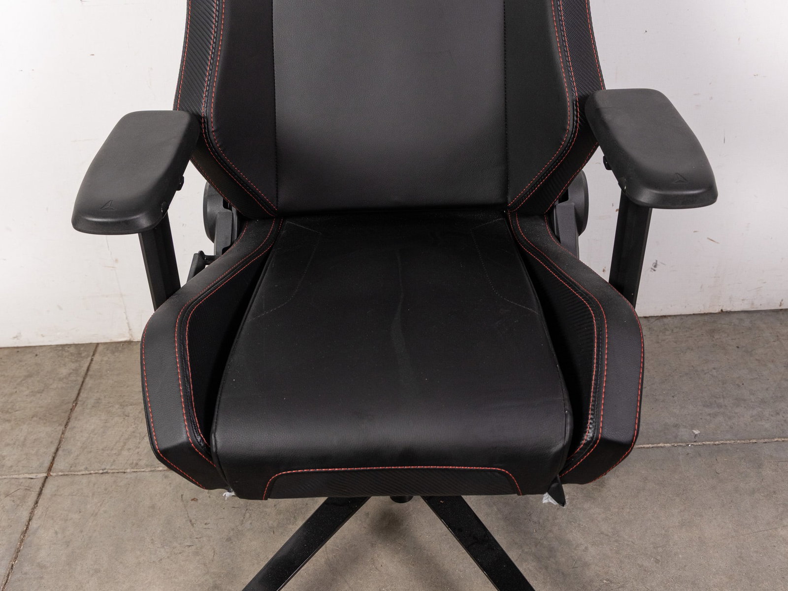 Secretlab OMEGA 2020 Gaming Chair - 3