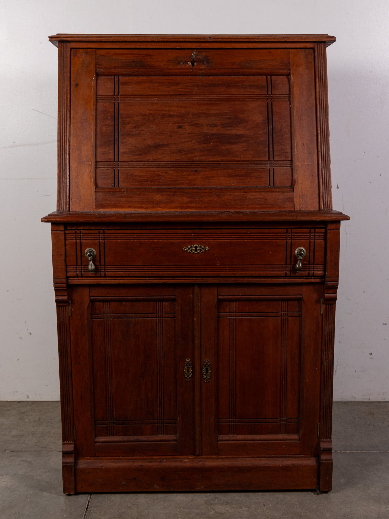 Victorian Writing Desk: Victorian Writing Desk Size 48" x 26" x 17" Literature Brooks Auction – Online Auction Terms & Conditions Contact: (856) 694-2960 | info@brooks.auction READ BEFORE YOU BID: We want you t