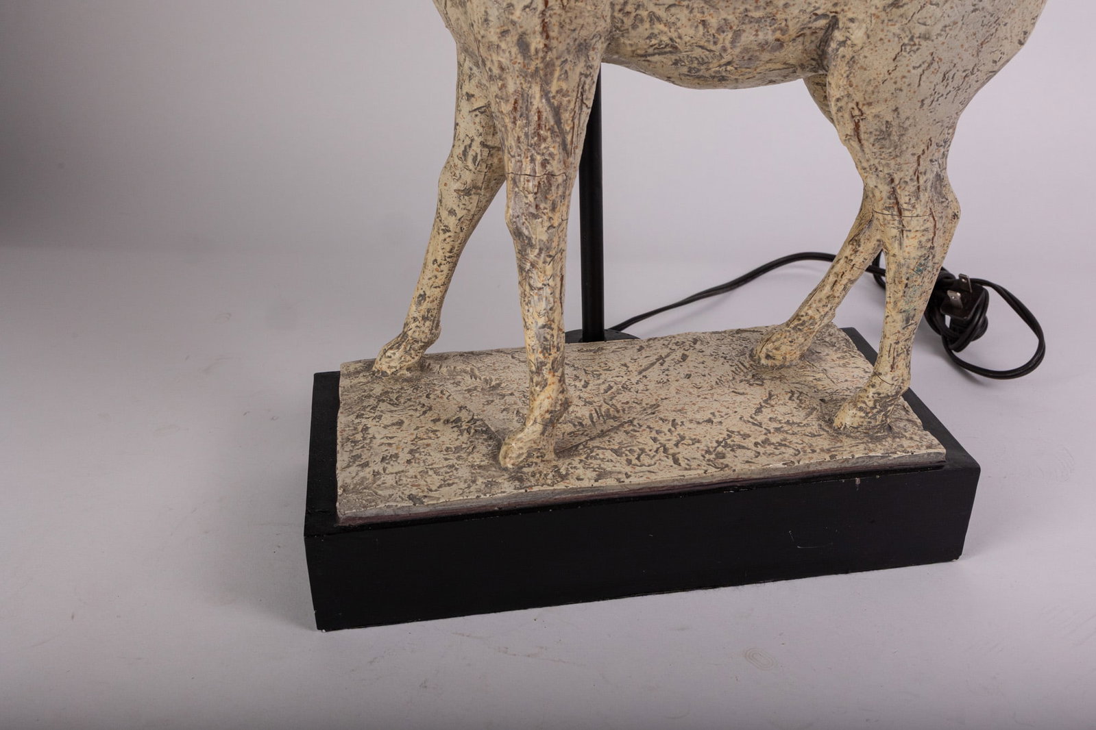 Vintage Figural Horse Table Lamp - 4