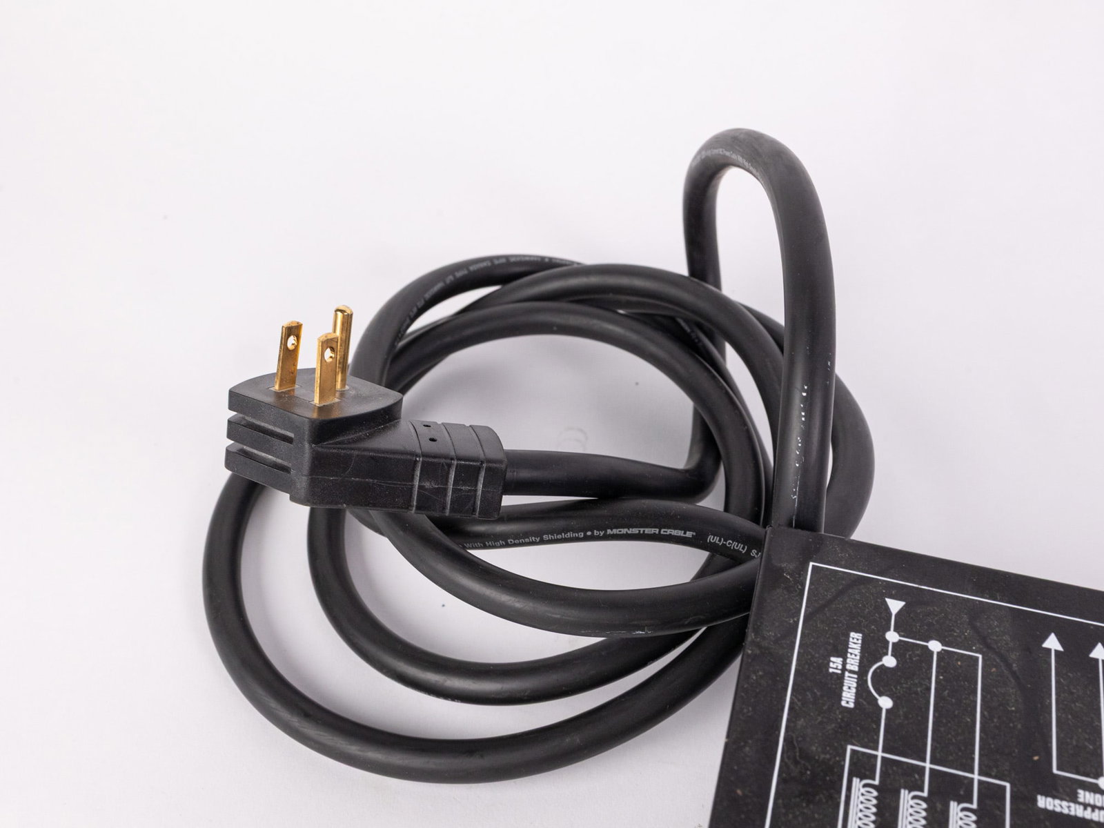 Monster Power HTS 3600 Home Theatre Reference PowerCenter - 4