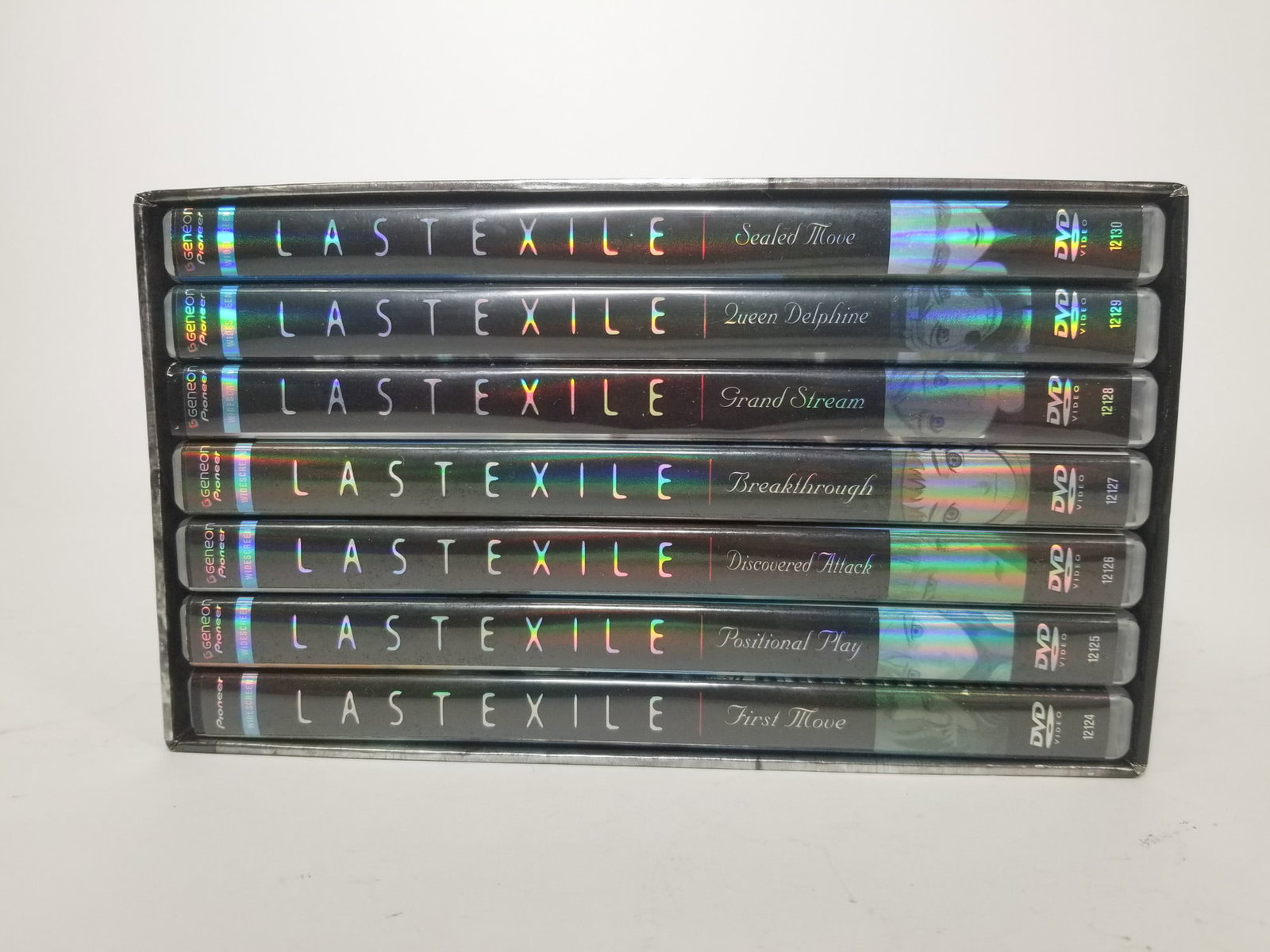 Ushio and Tora Limited Edition Box Set and The Last Exile Limited Edition Box Set - 3