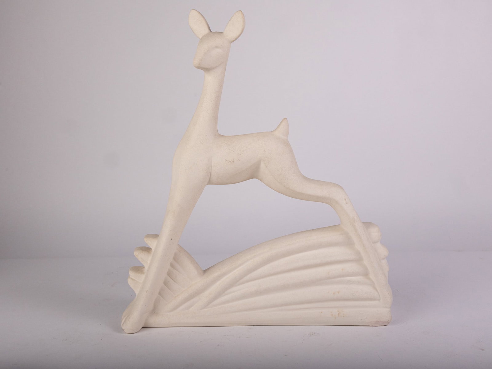 Mid Century Modern White Deer Sculpture: Mid Century Modern White Deer Sculpture Size 18" H Literature Brooks Auction – Online Auction Terms & Conditions Contact: (856) 694-2960 | info@brooks.auction READ BEFORE YOU BID: We want you