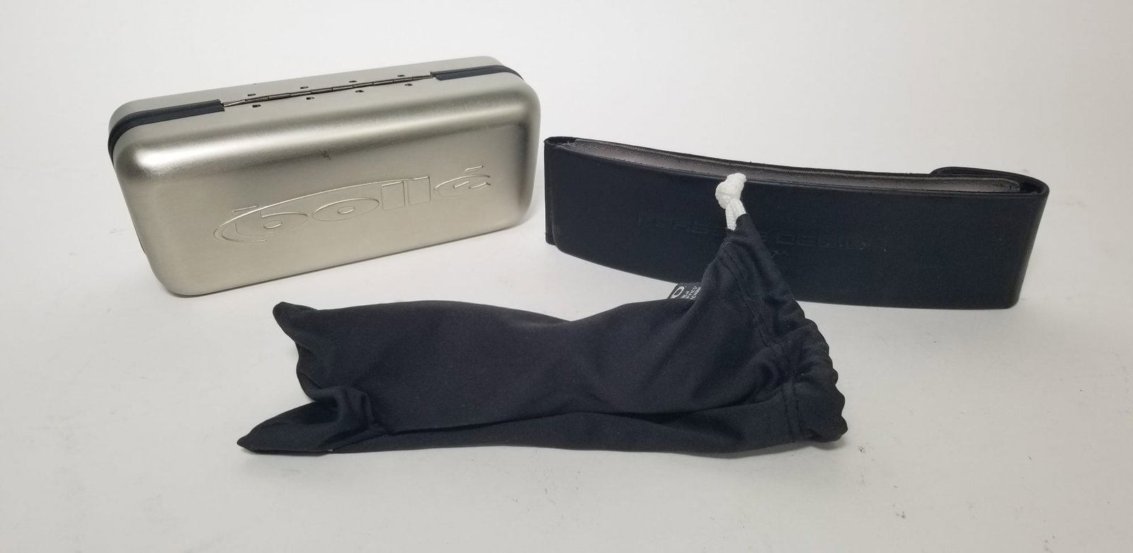 Assorted Sunglasses Featuring Bollé: Assorted Sunglasses Featuring Bollé Size 7" x 12" x 12" Literature Brooks Auction – Online Auction Terms & Conditions Contact: (856) 694-2960 | info@brooks.auction READ BEFORE YOU BID:<