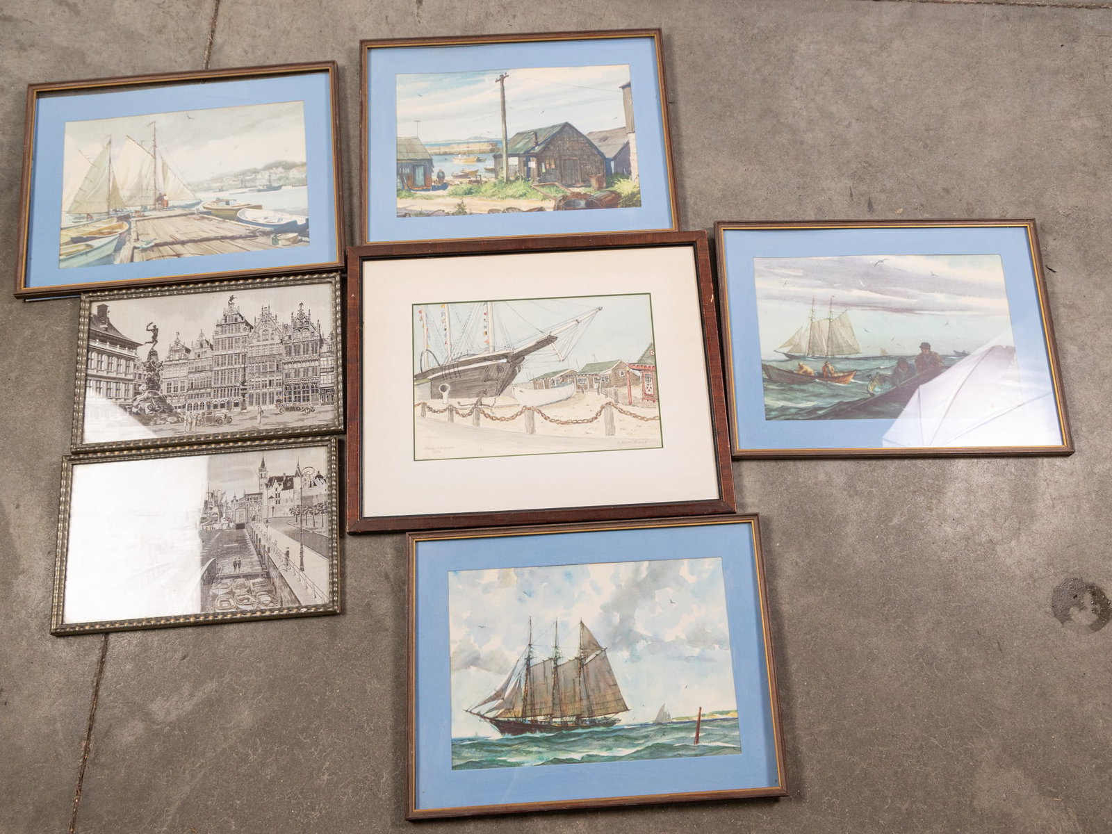 Lot of Assorted Vintage Pieces of Wall Decor: Lot of Assorted Vintage Pieces of Wall Decor Literature Brooks Auction – Online Auction Terms & Conditions Contact: (856) 694-2960 | info@brooks.auction READ BEFORE YOU BID: We want you to feel