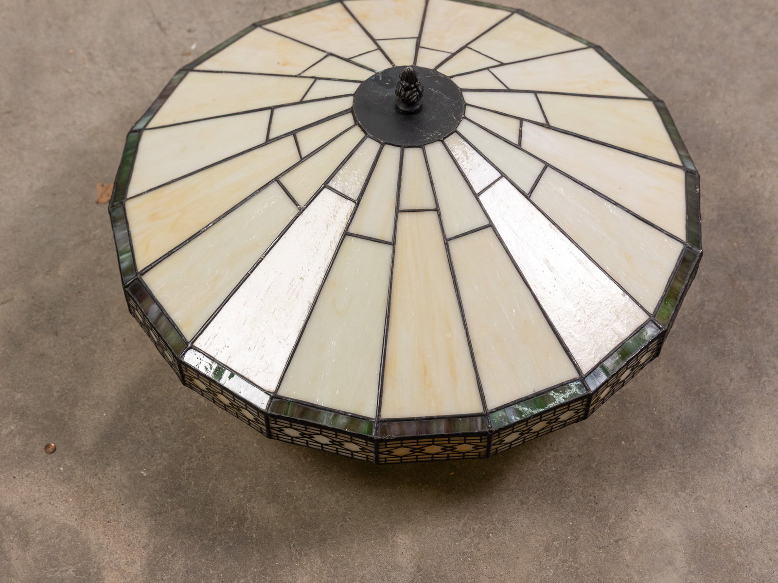 Vintage Leaded Glass Hanging Light Fixture - 3