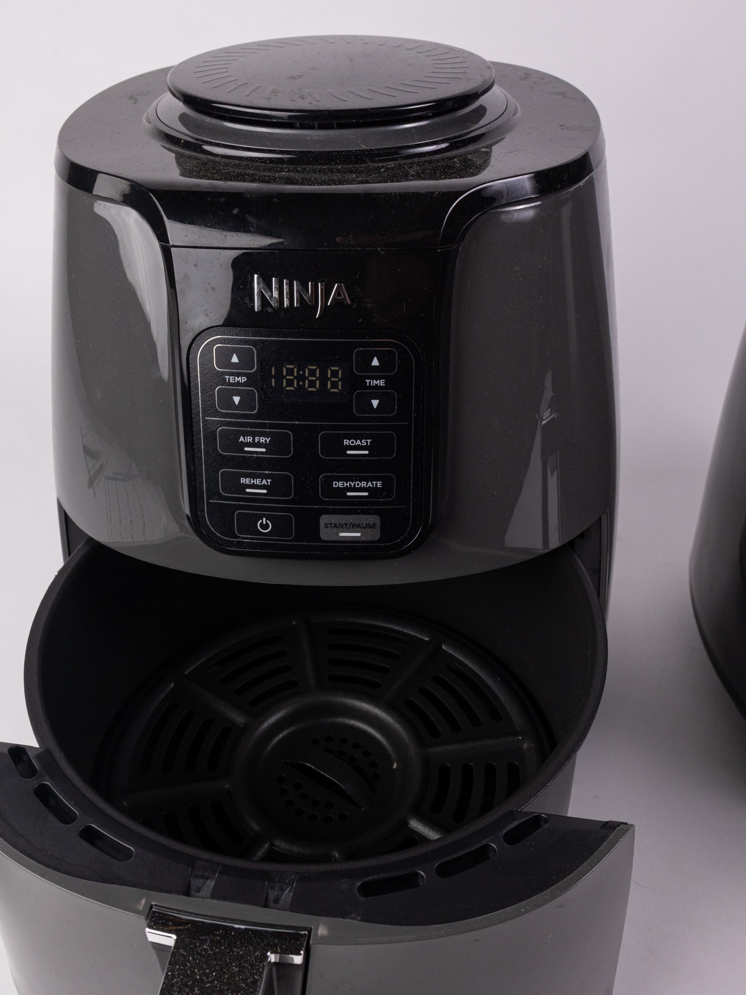 Two Ninja Air Fryers - 3