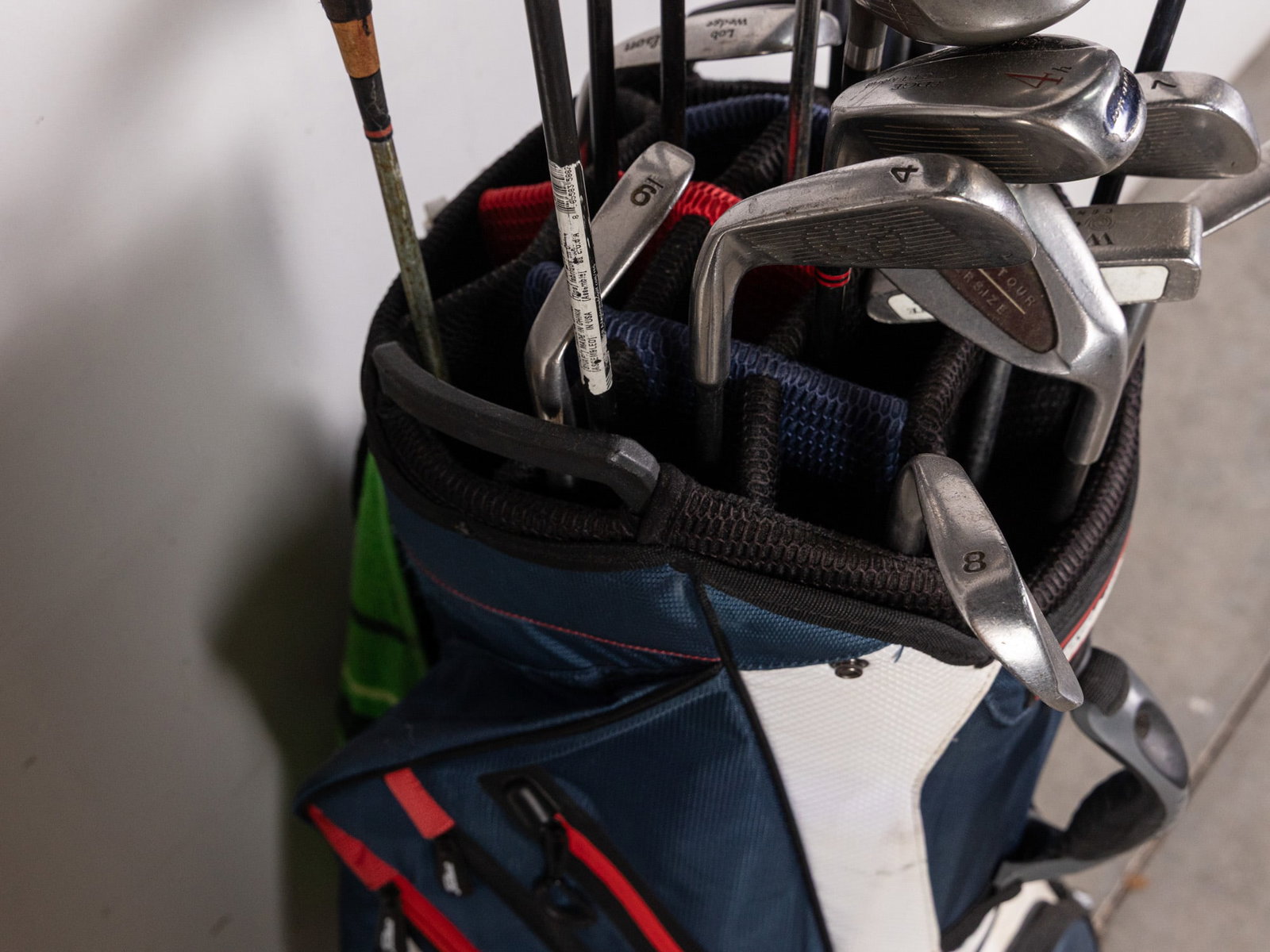 Titleist Golf Set - 6
