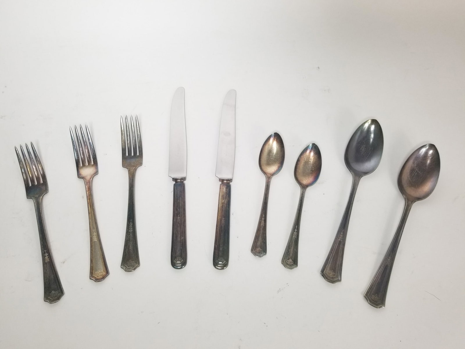 NS CO Sectional Silver Plate Flatware set: NS CO Sectional Silver Plate Flatware set Literature Brooks Auction – Online Auction Terms & Conditions Contact: (856) 694-2960 | info@brooks.auction READ BEFORE YOU BID: We want you to feel