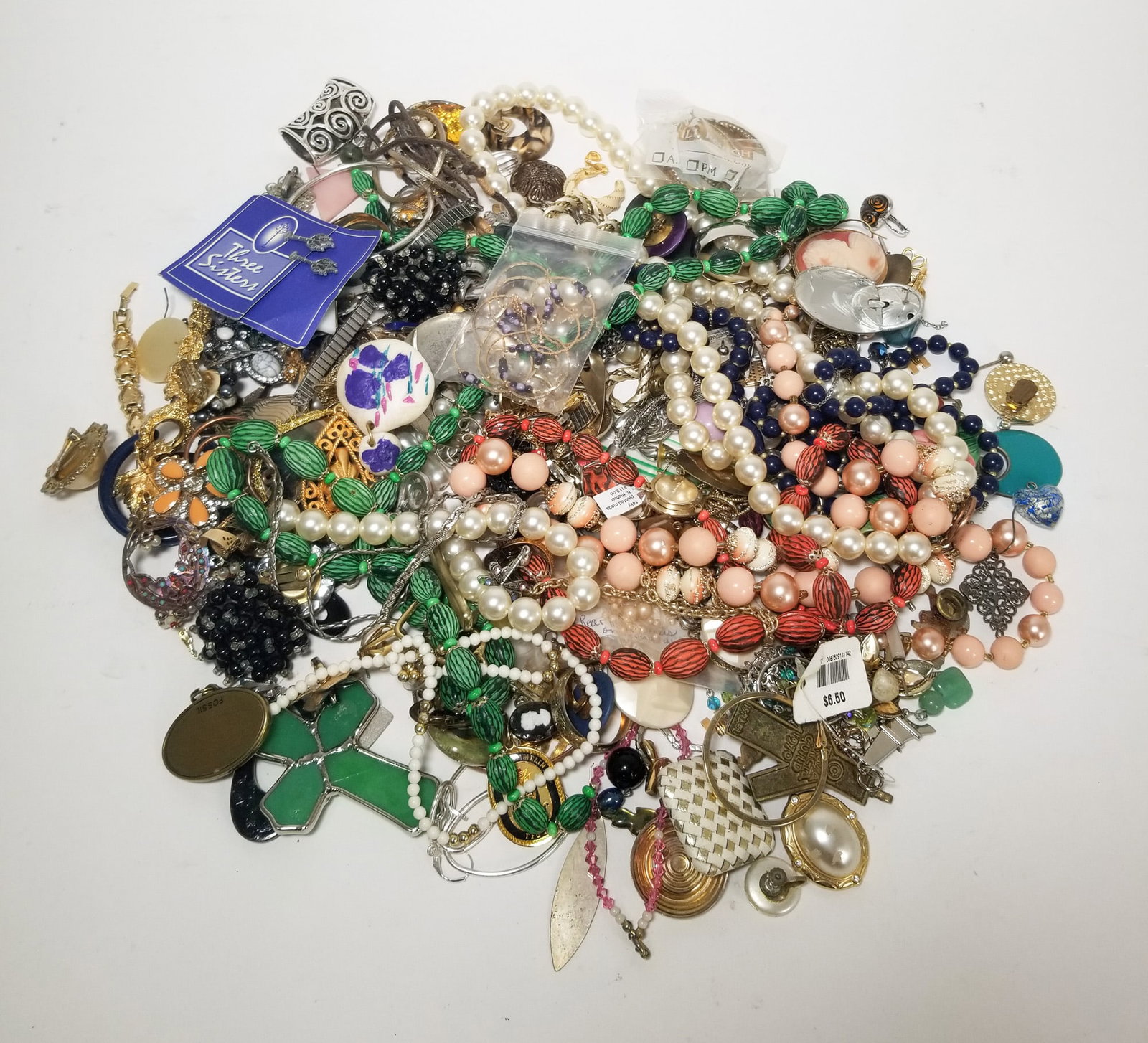 Costume and Fashion Jewelry Broken: Costume and Fashion Jewelry Broken Literature Brooks Auction – Online Auction Terms & Conditions Contact: (856) 694-2960 | info@brooks.auction READ BEFORE YOU BID: We want you to feel confident